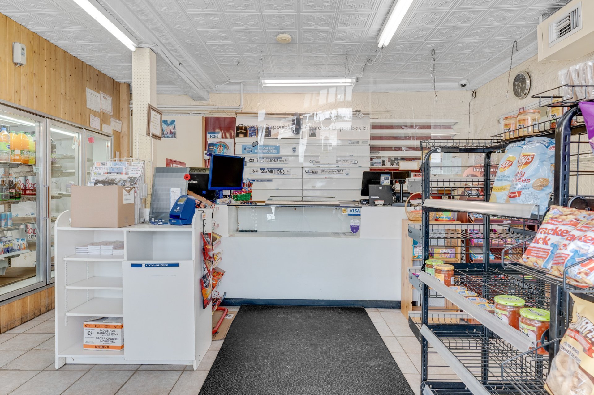 Commerce - Convenience Store