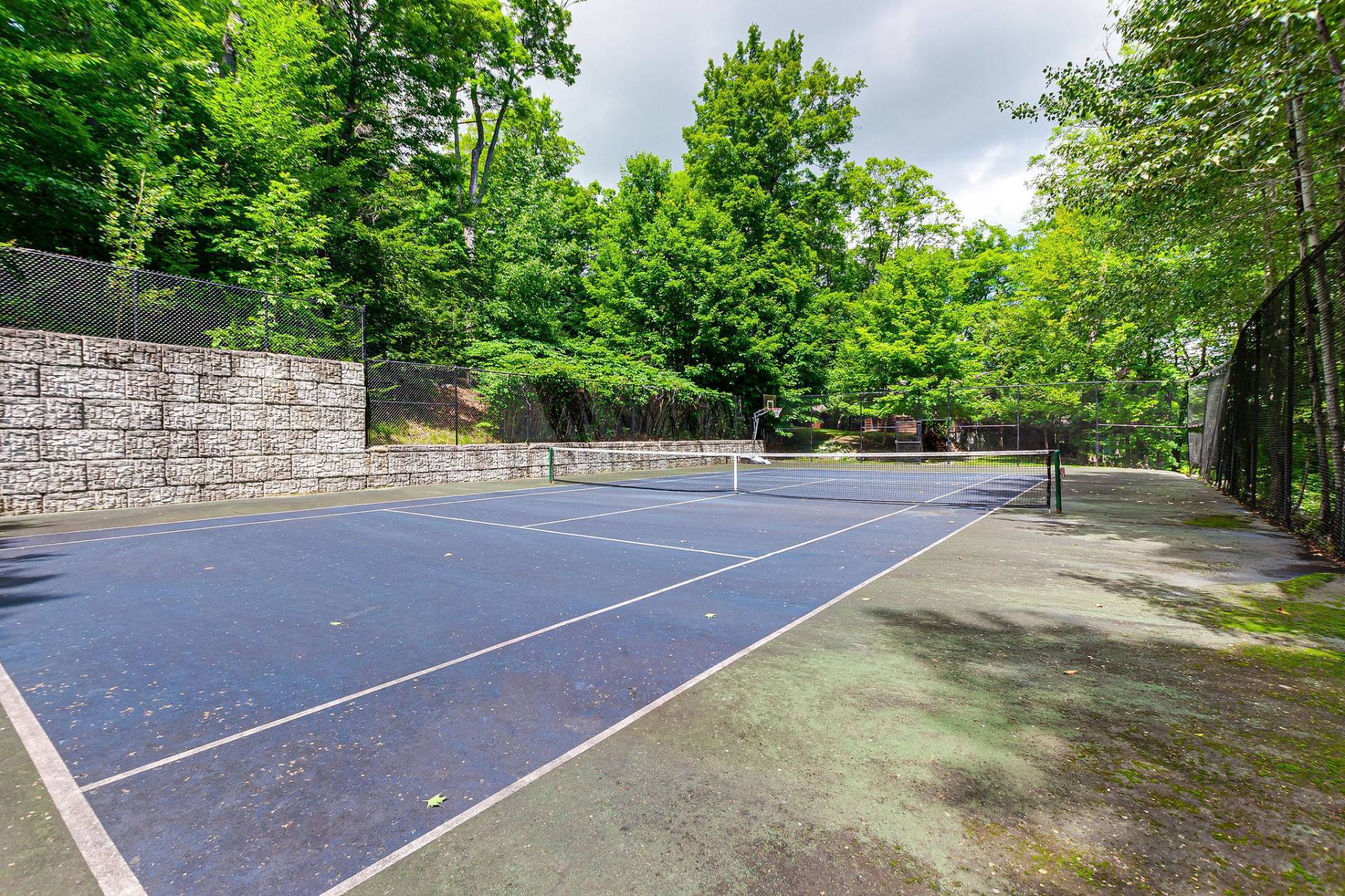 Tennis court
