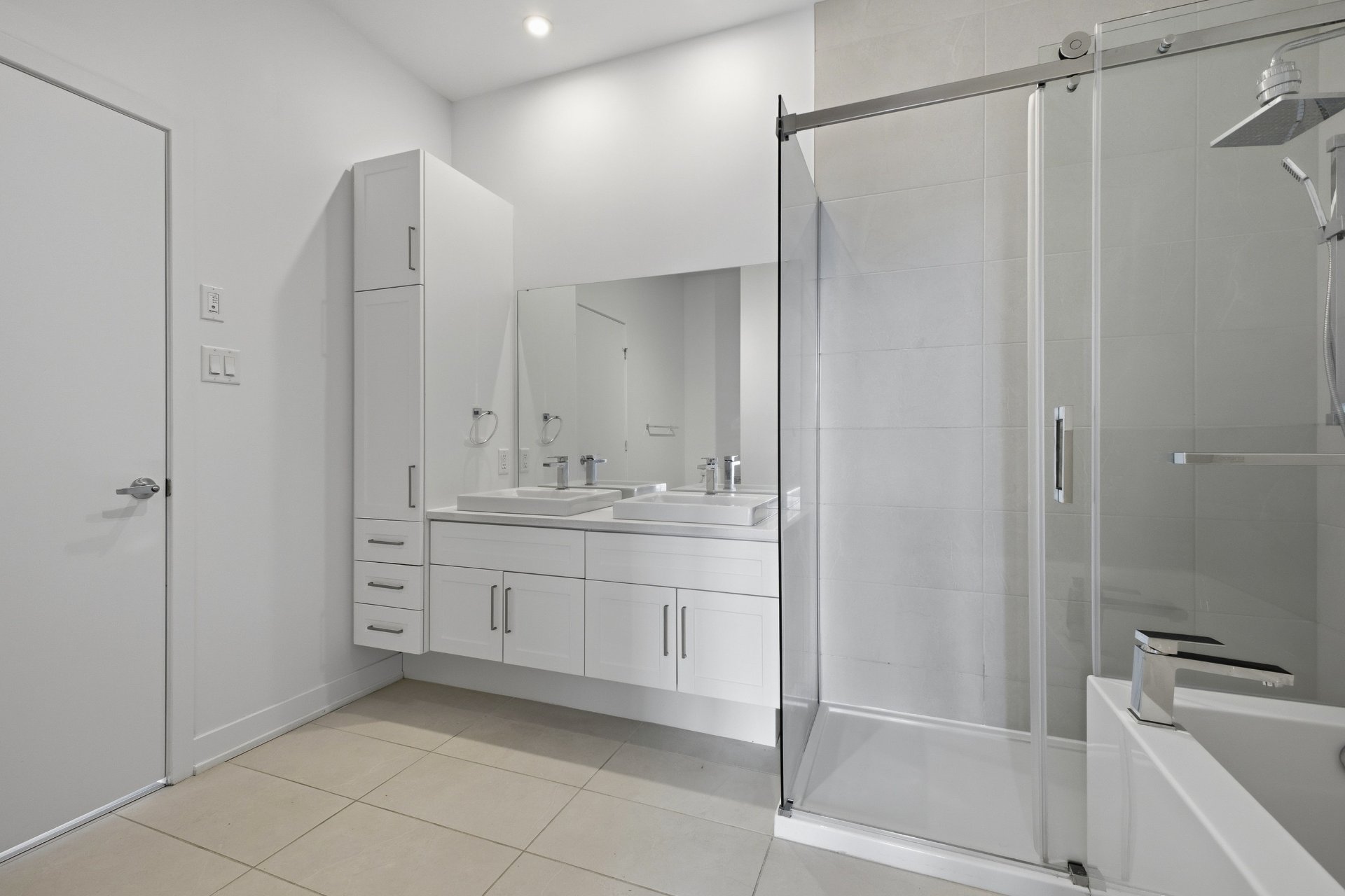 Salle de bains attenante à la CCP
