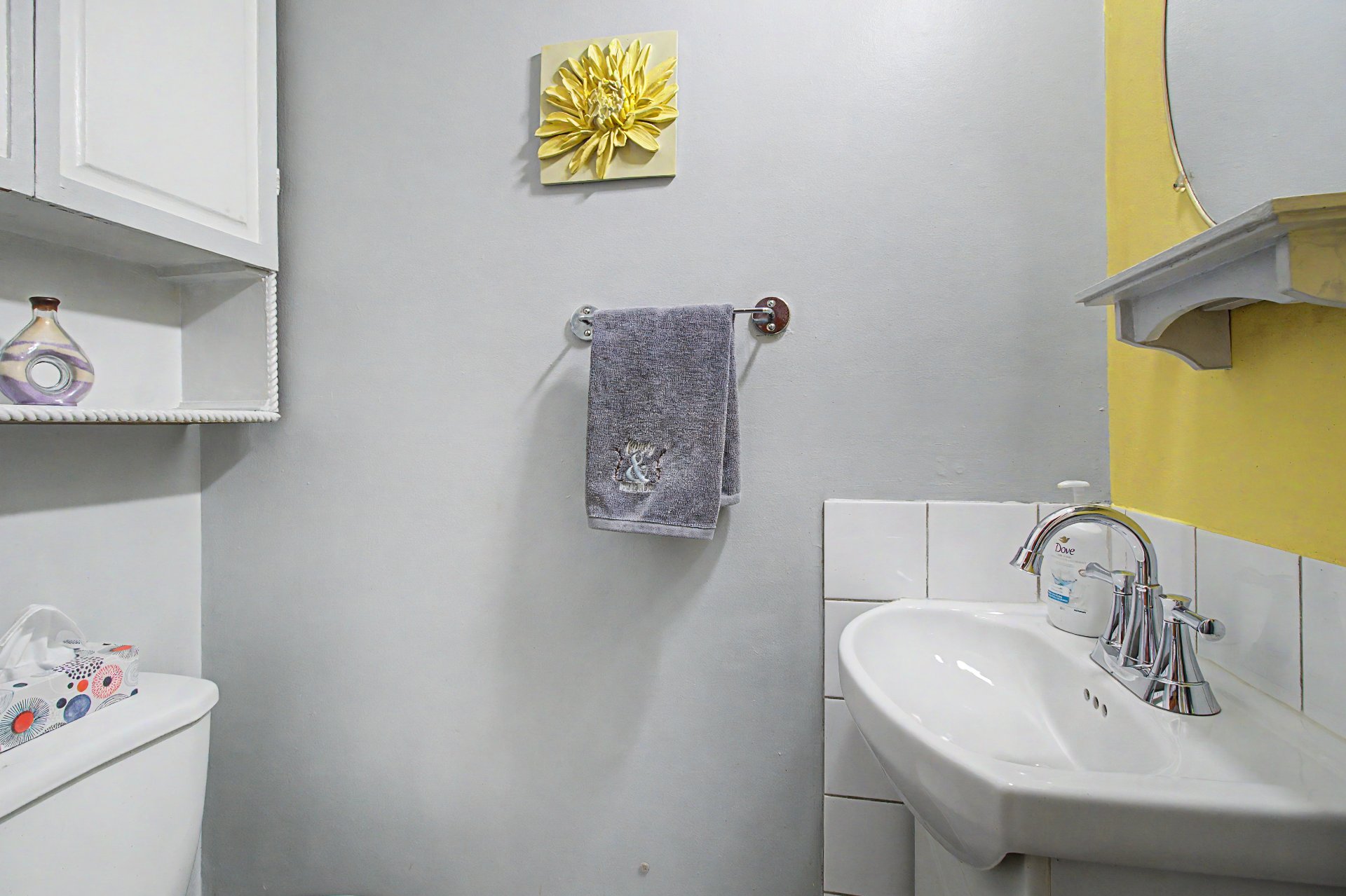 Powder room