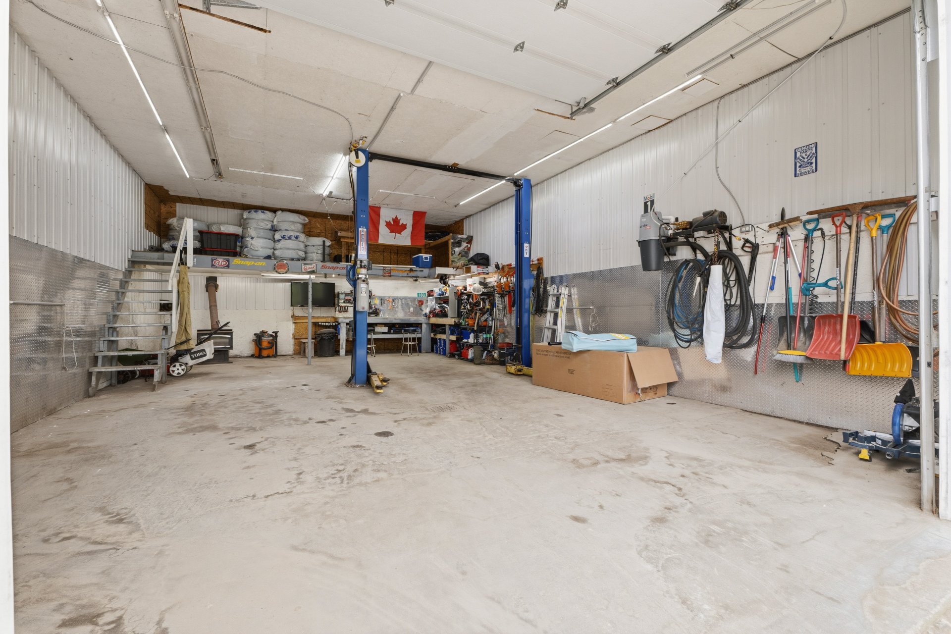 Garage