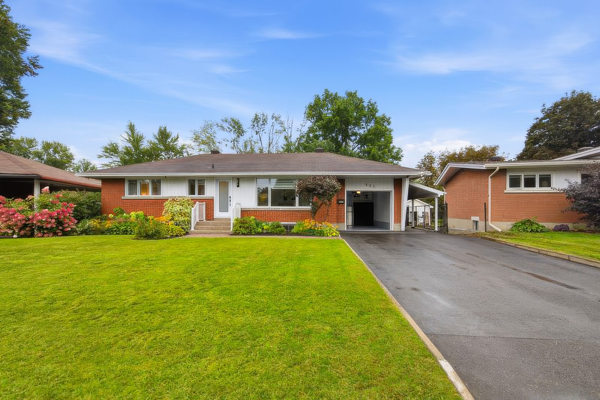 432 Rue Charles-Desnoyers 