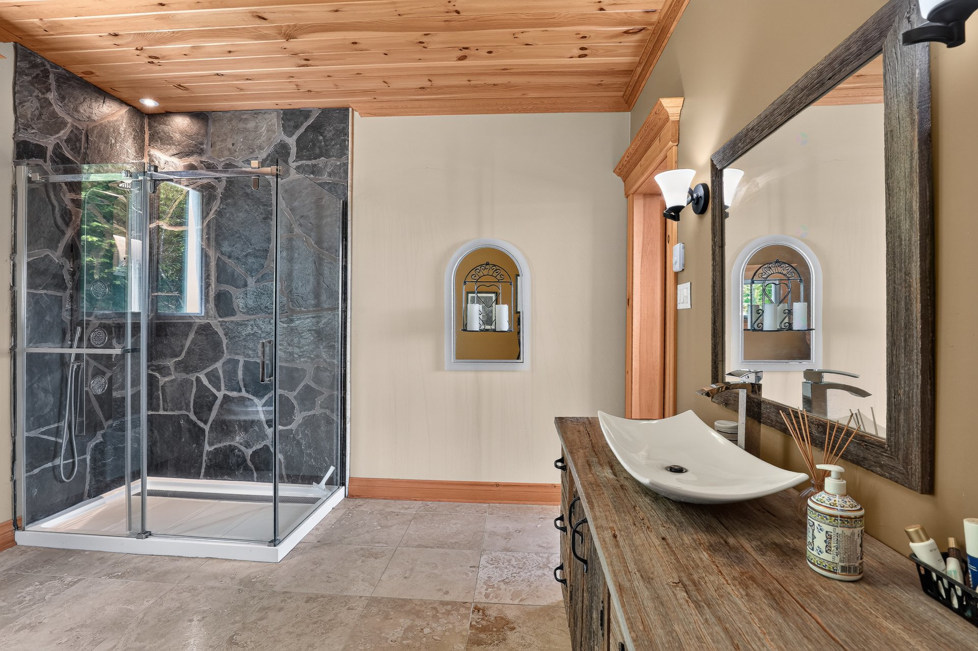 Ensuite bathroom