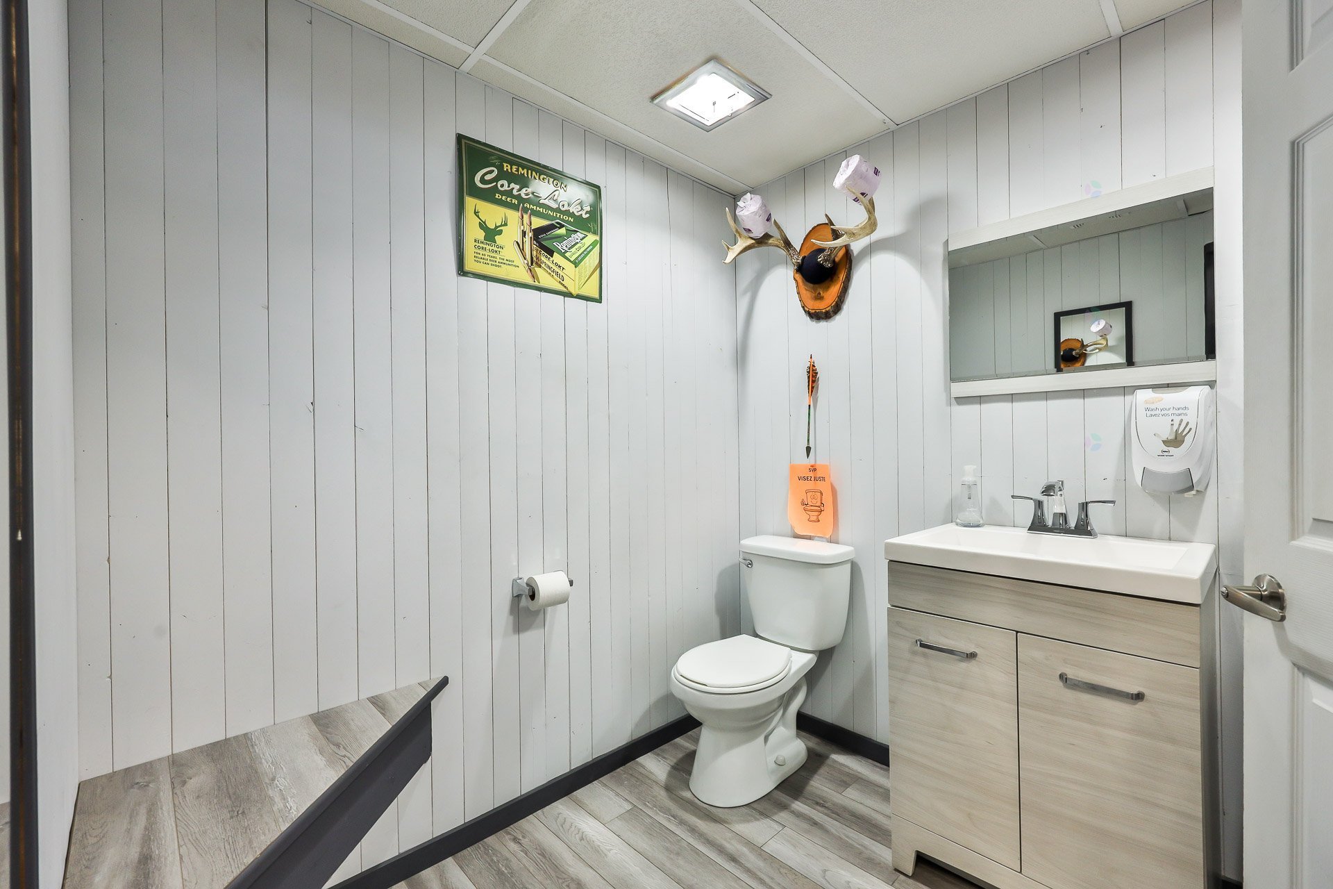 Powder room