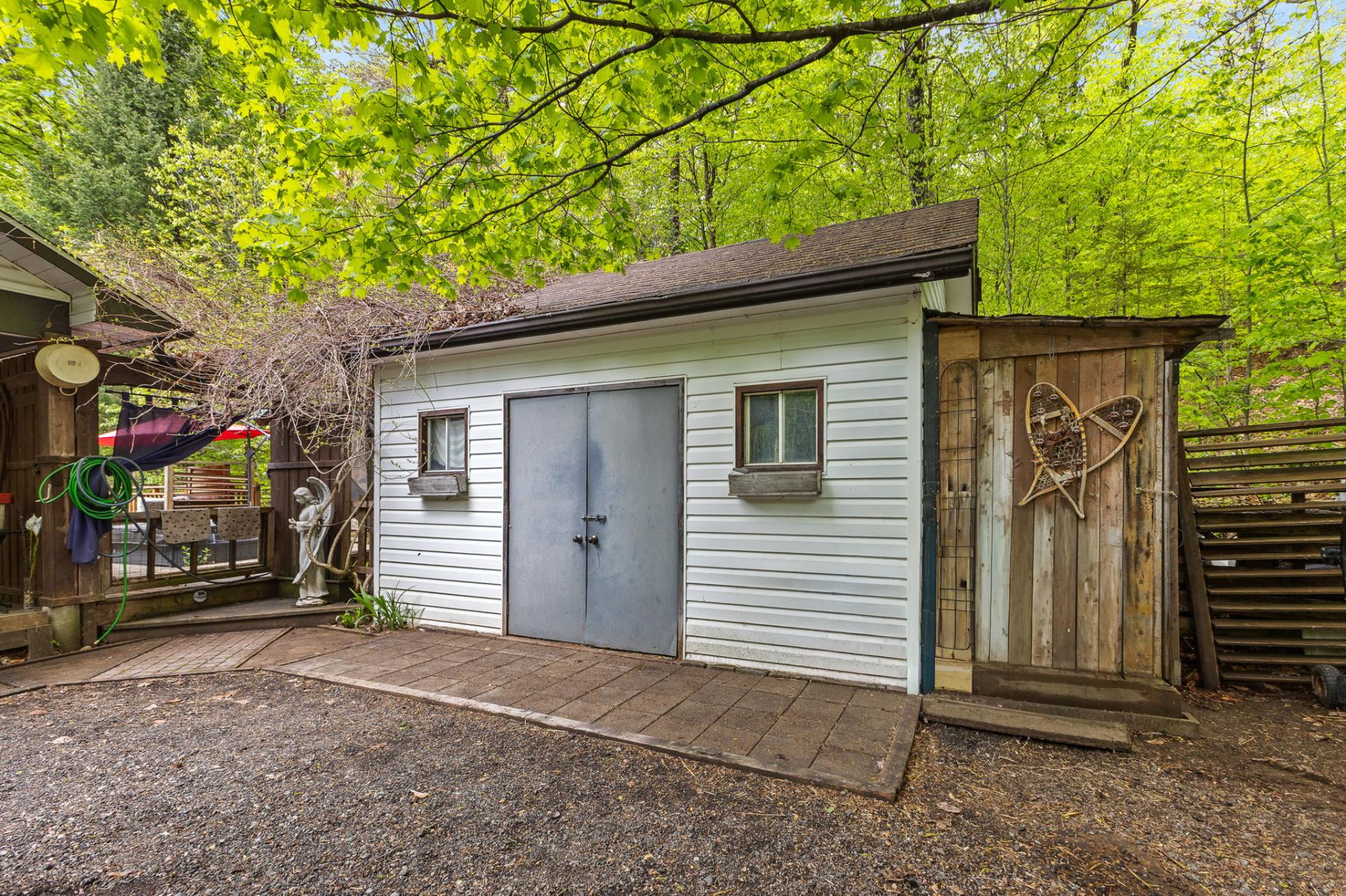 Shed