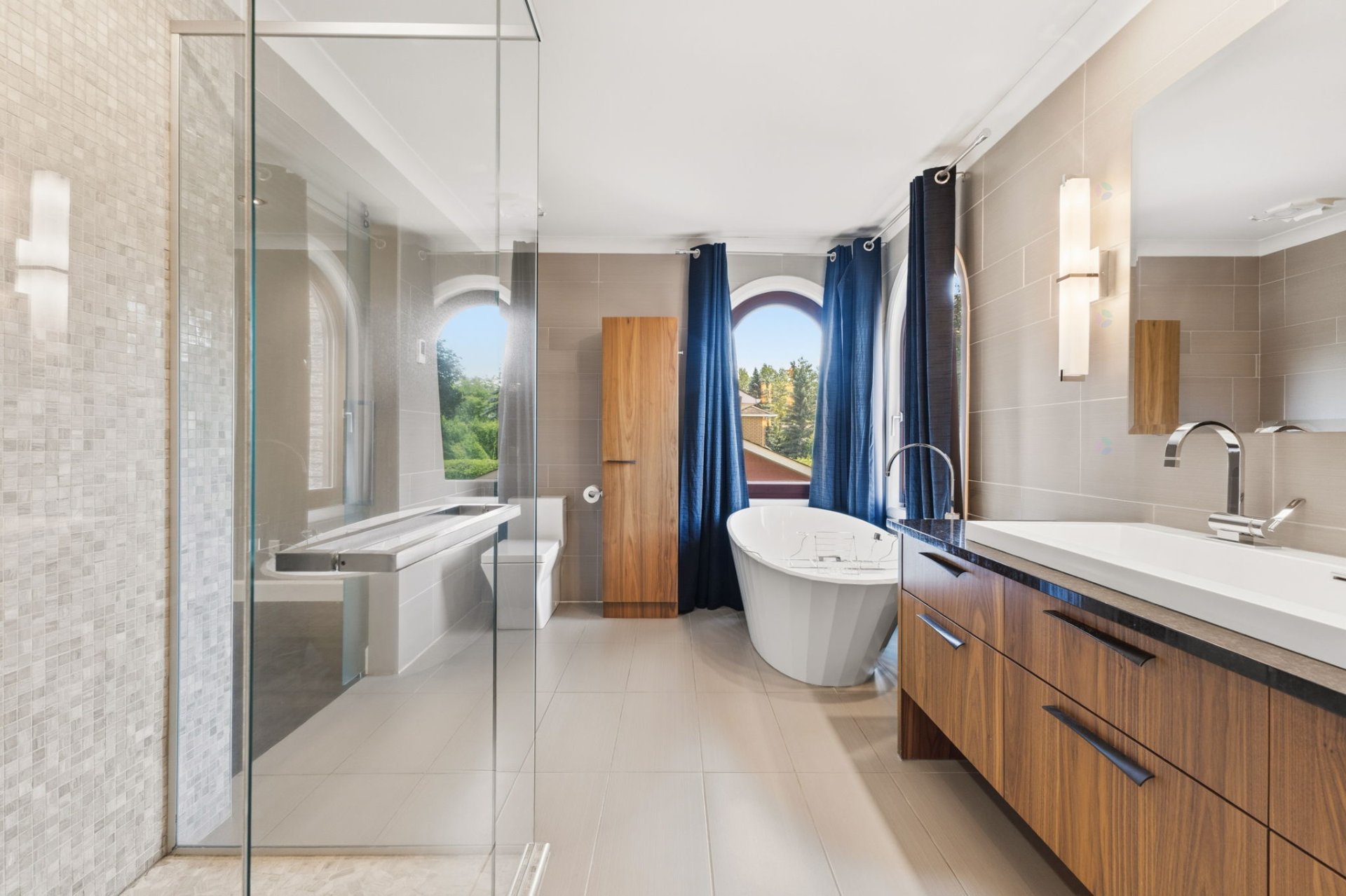 Salle de bains attenante à la CCP