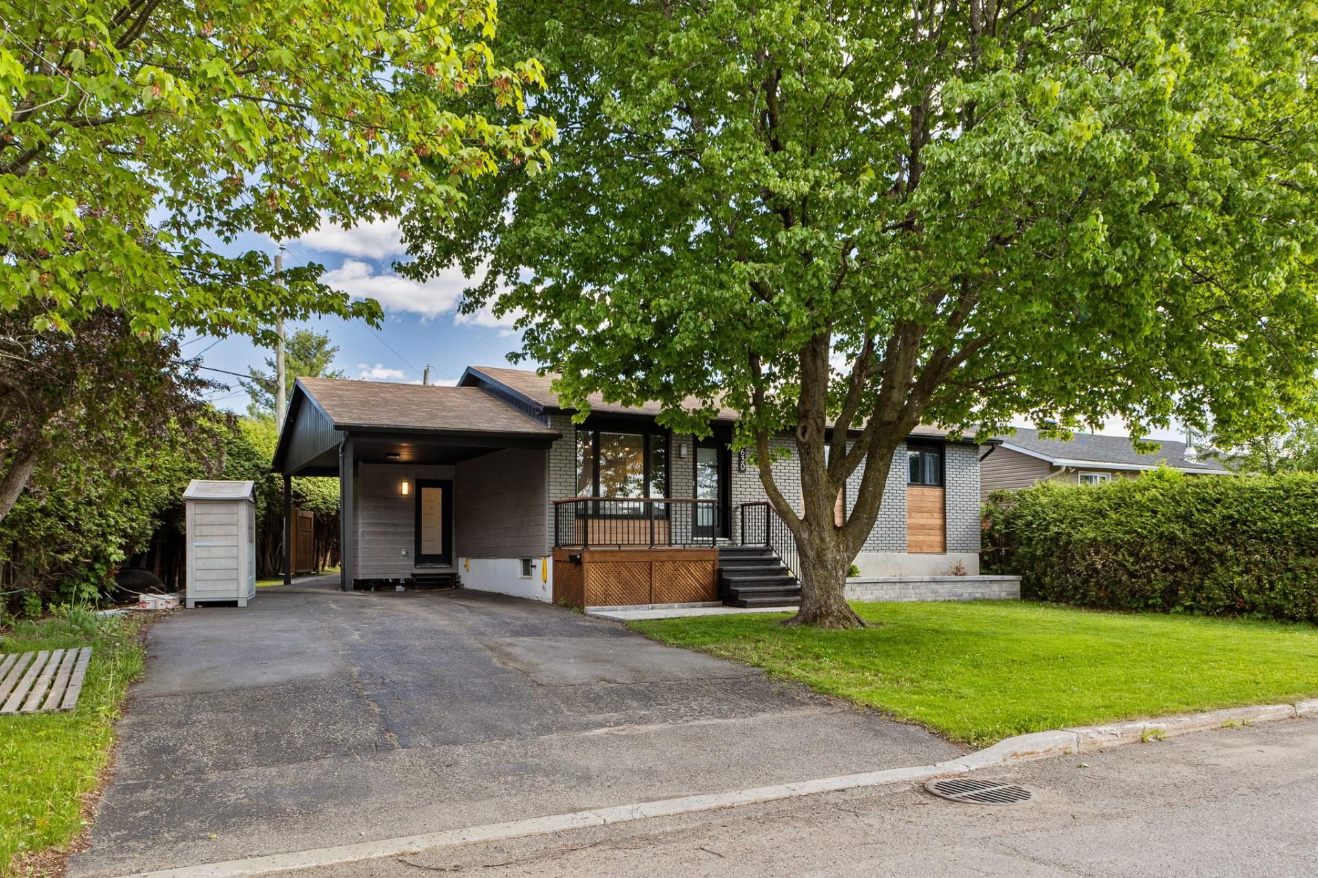 630 Rue Alban-Lavigne 