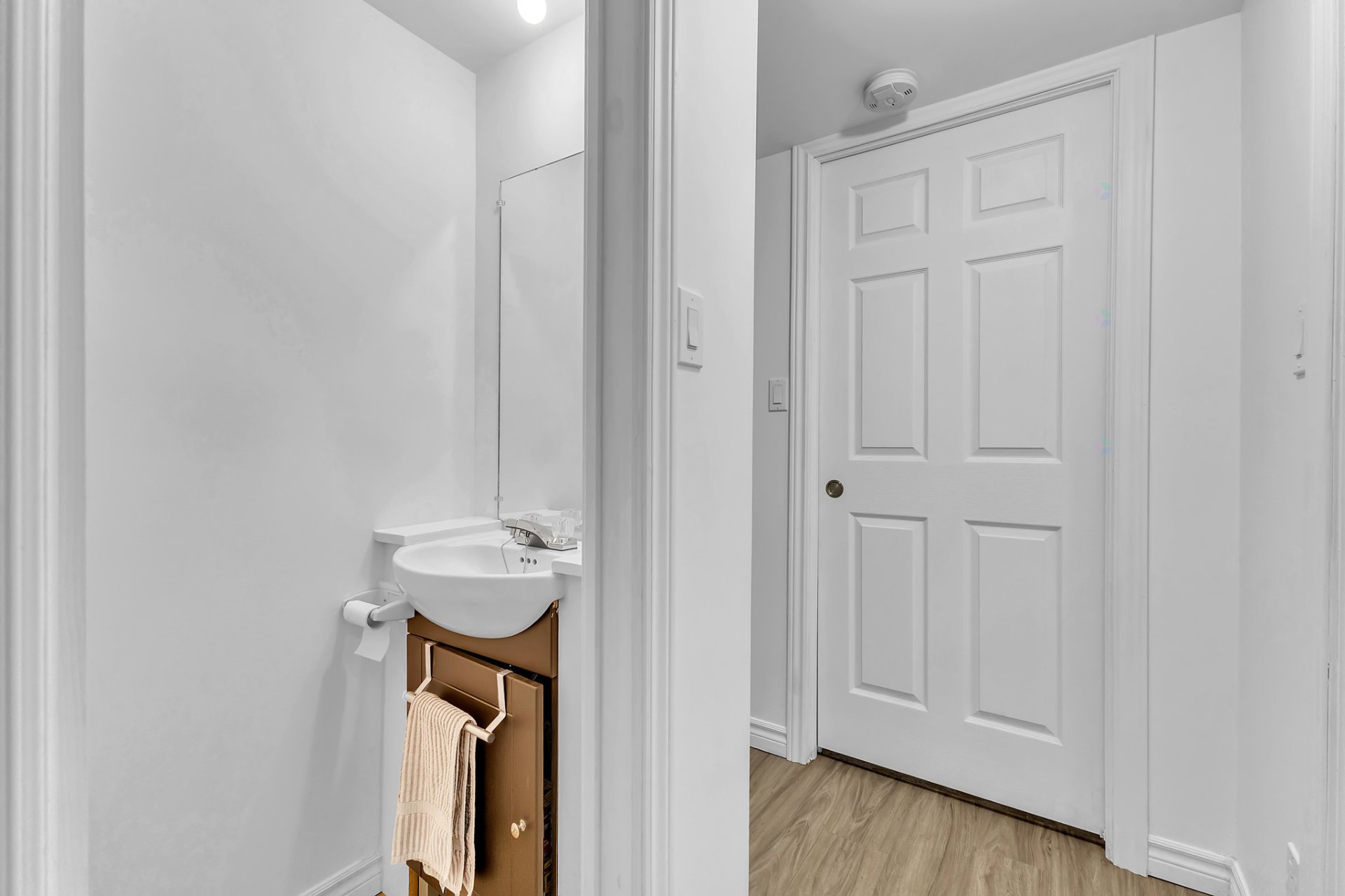 Powder room