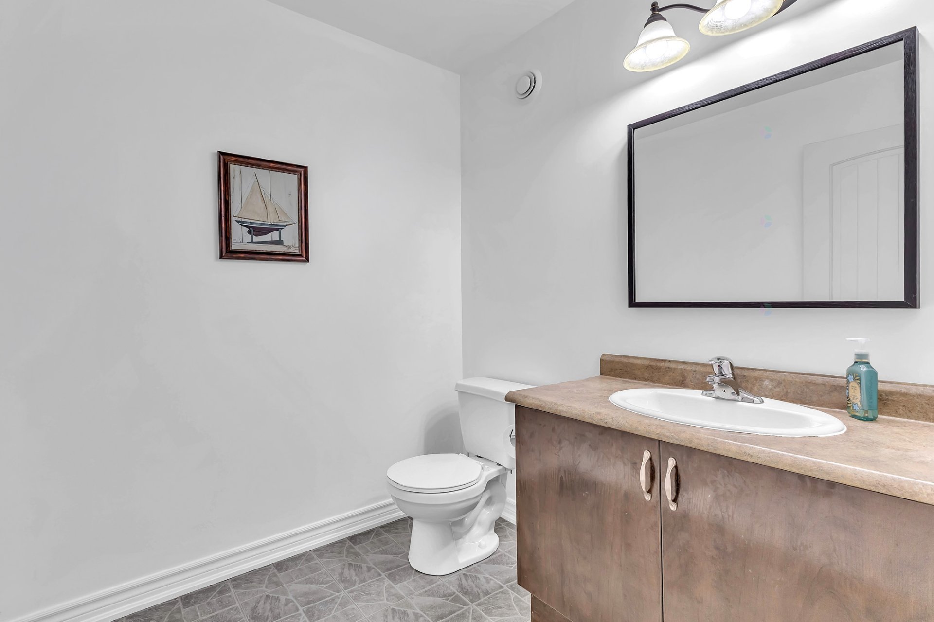 Powder room