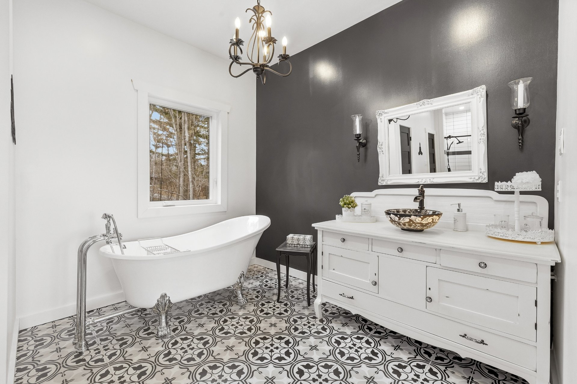 Ensuite bathroom