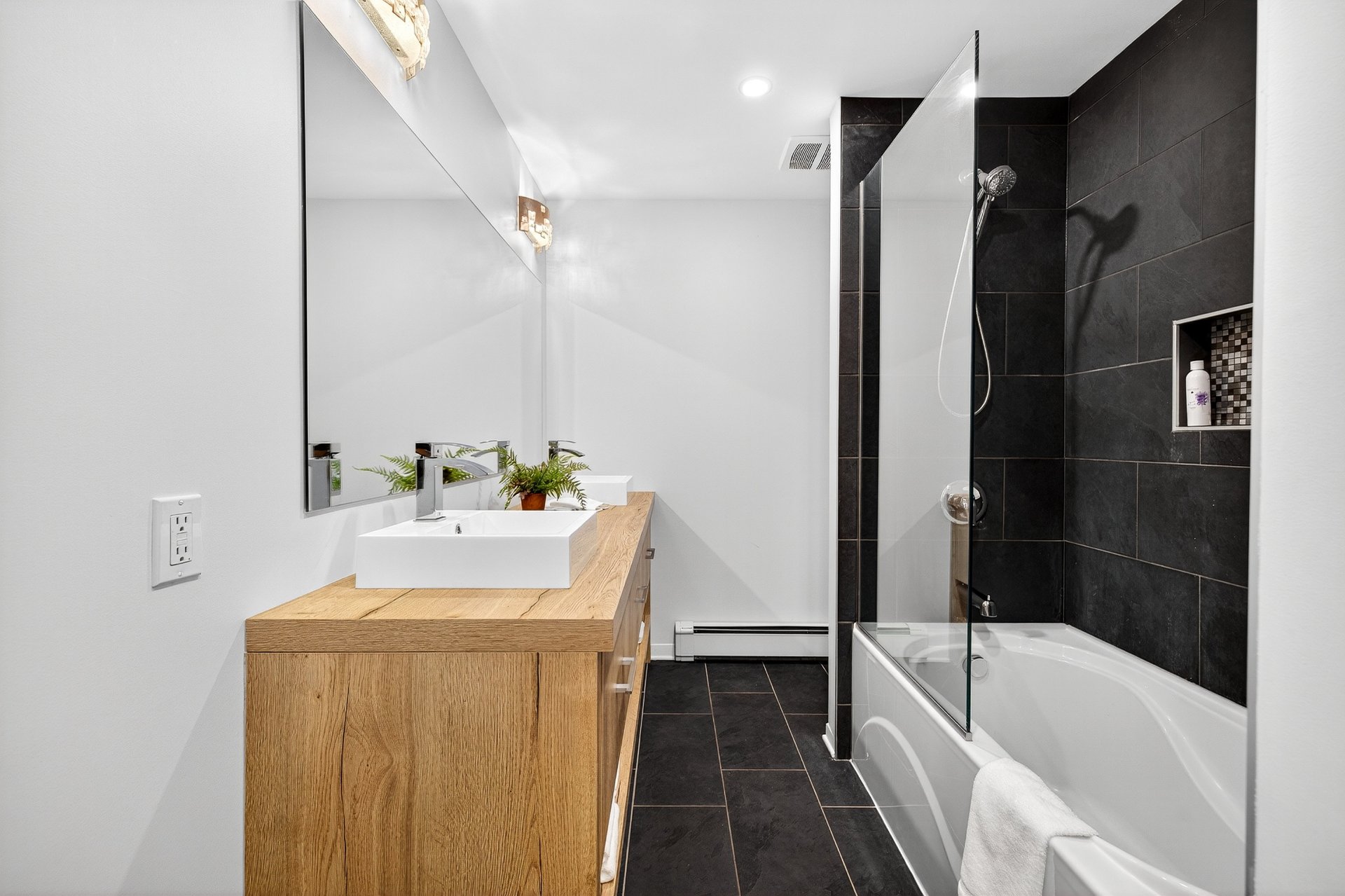 Salle de bains attenante à la CCP