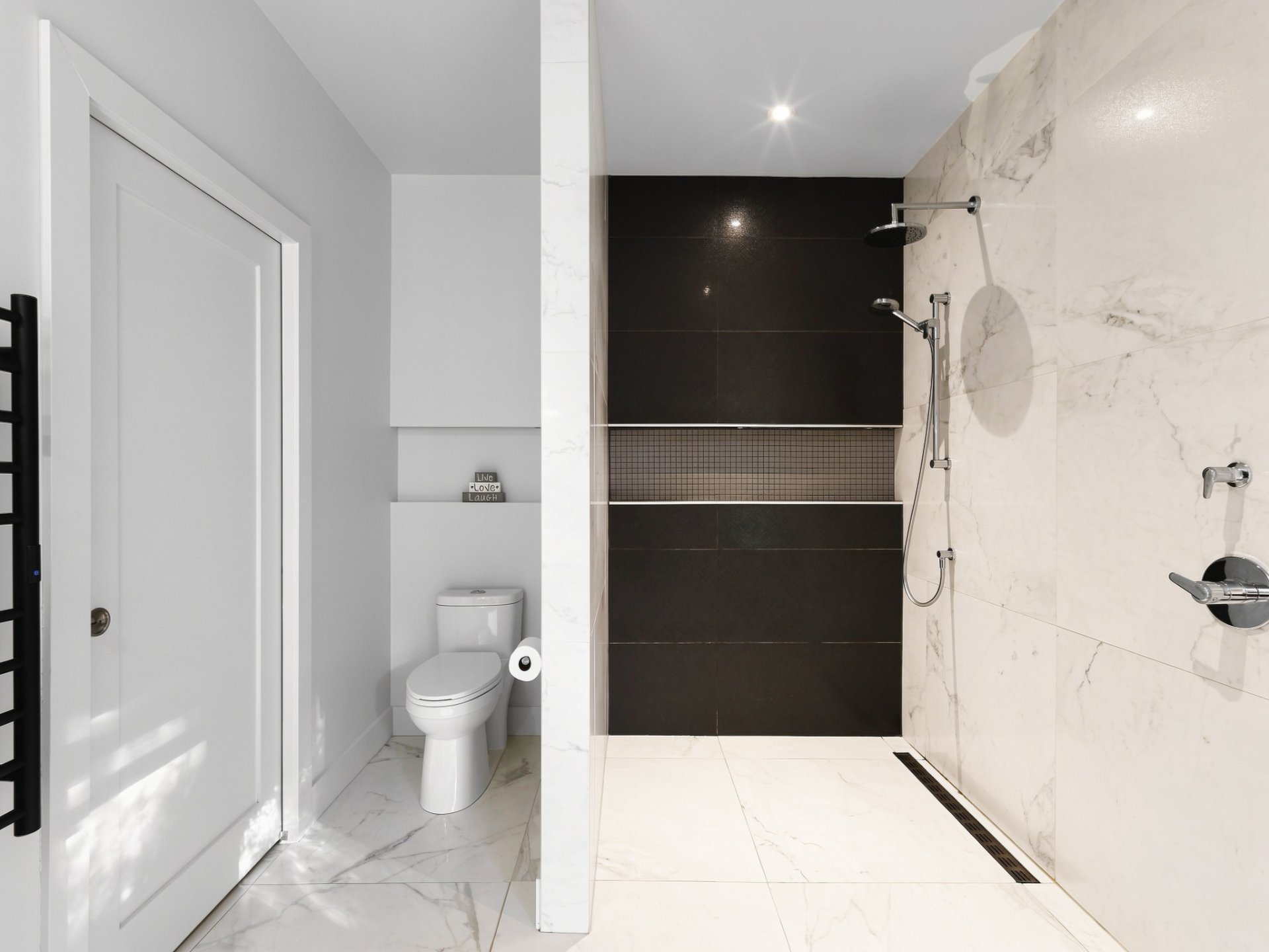 Salle de bains attenante à la CCP
