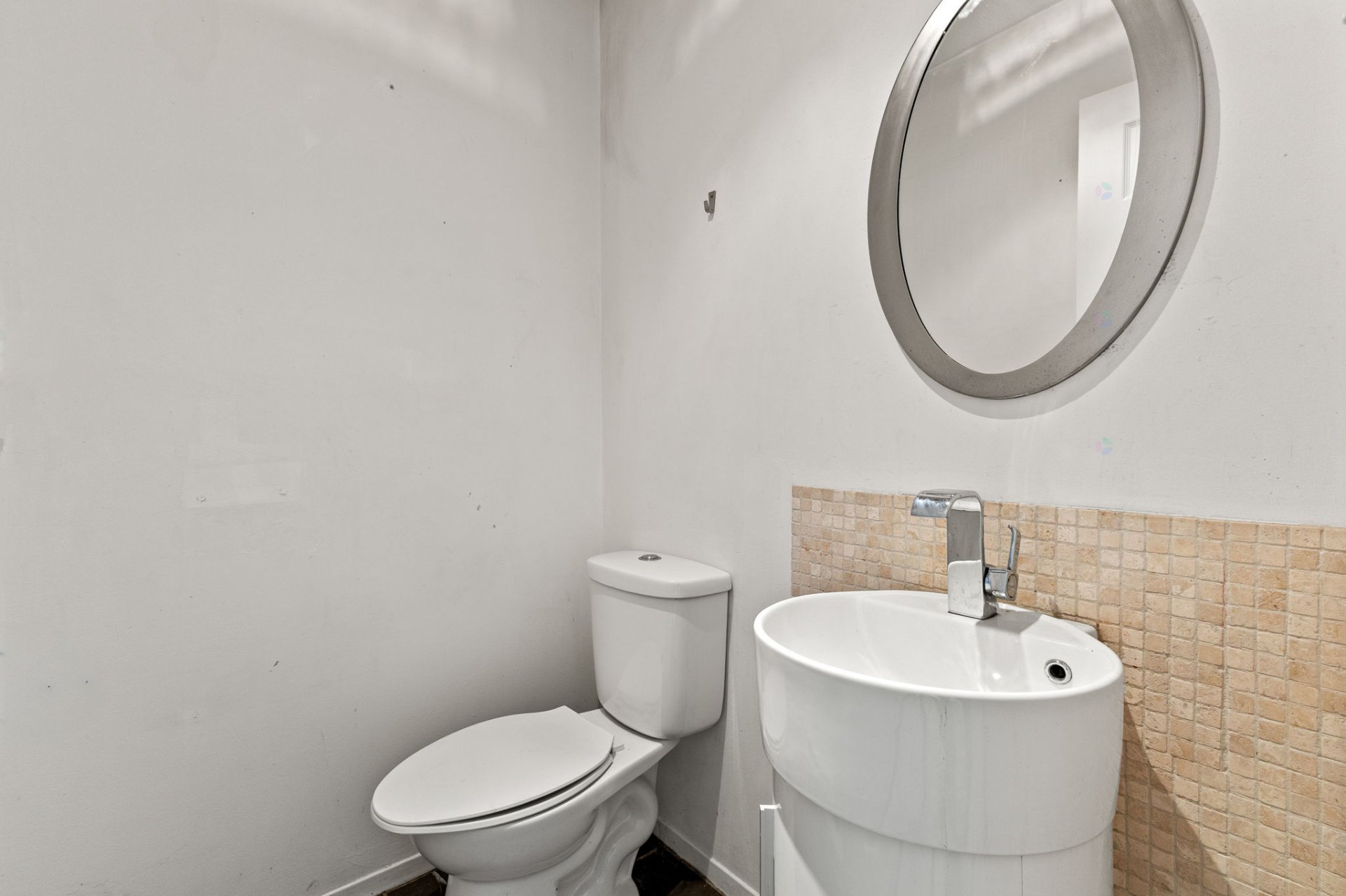 Powder room