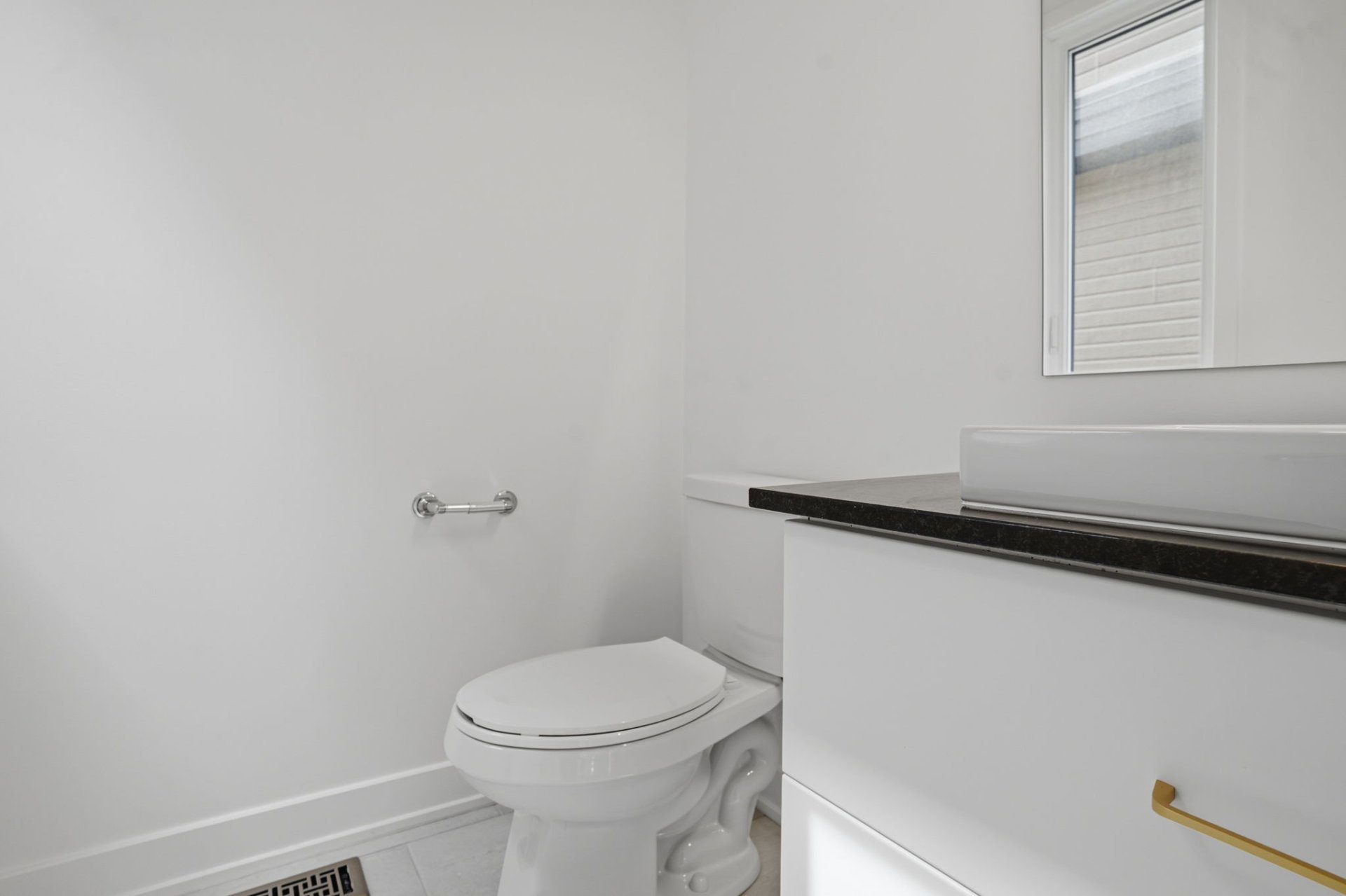 Powder room