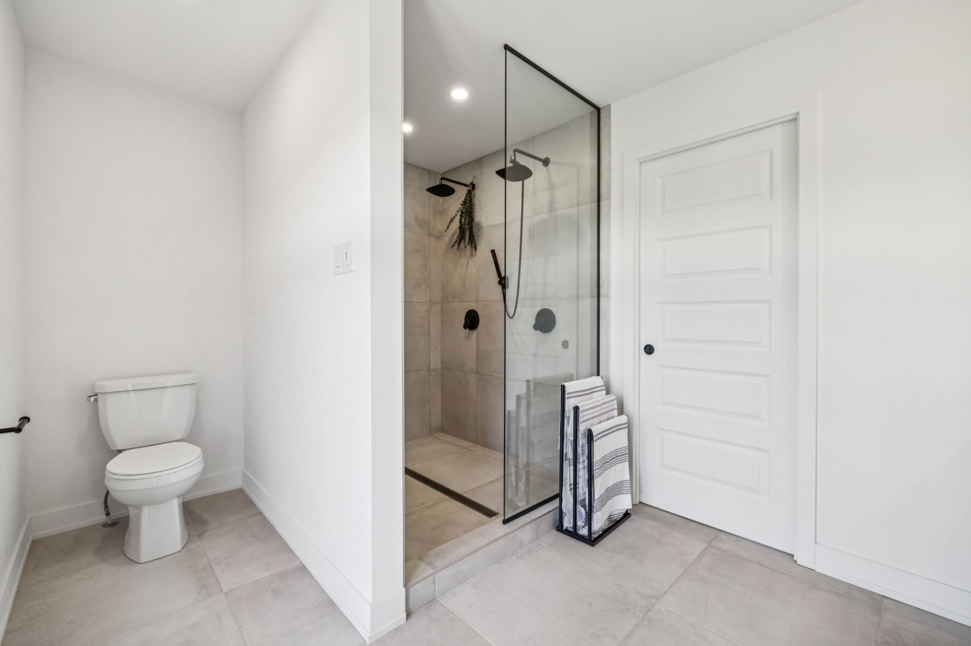 Salle de bains attenante à la CCP