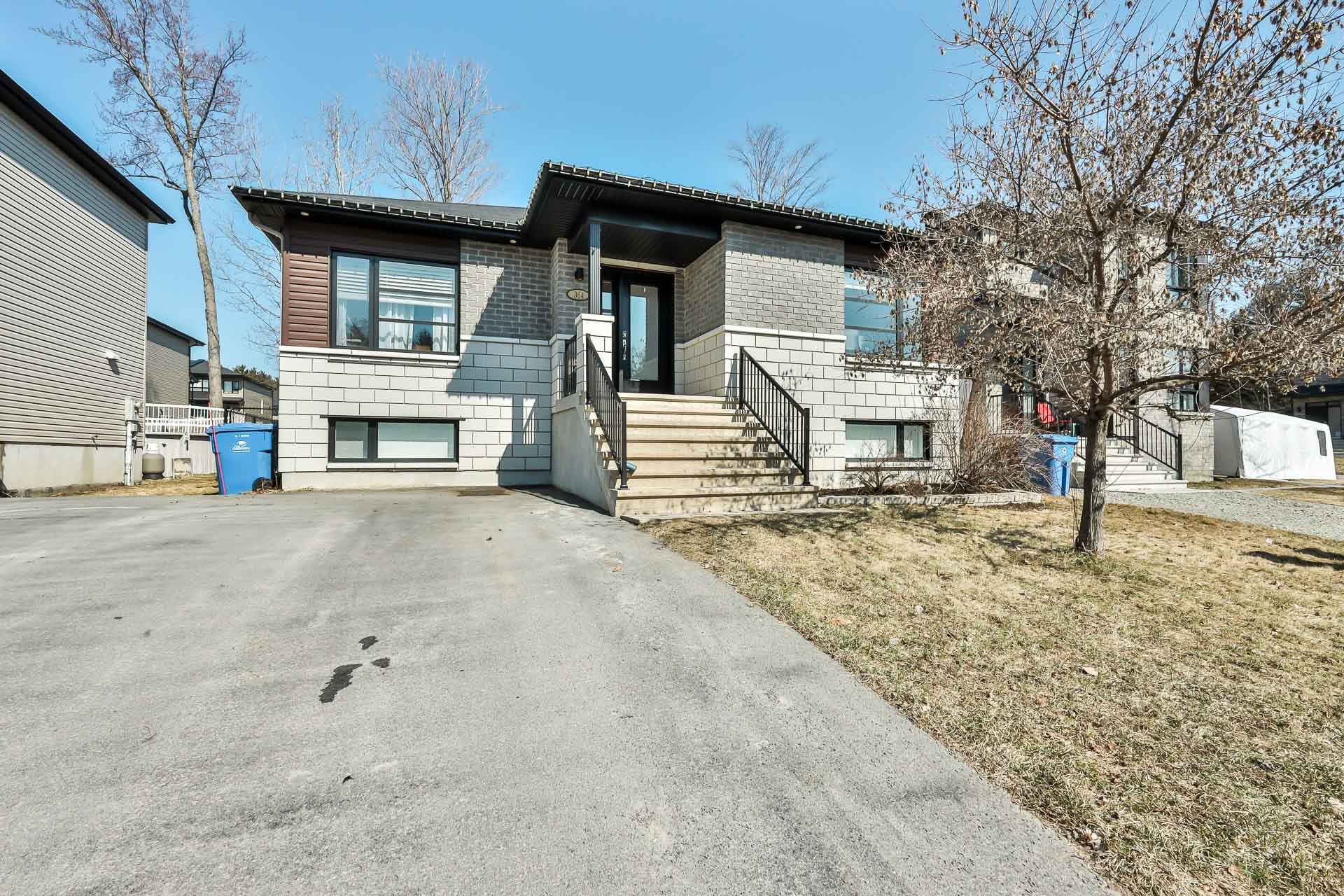 364 Rue Jean-Baptiste-Routhier 