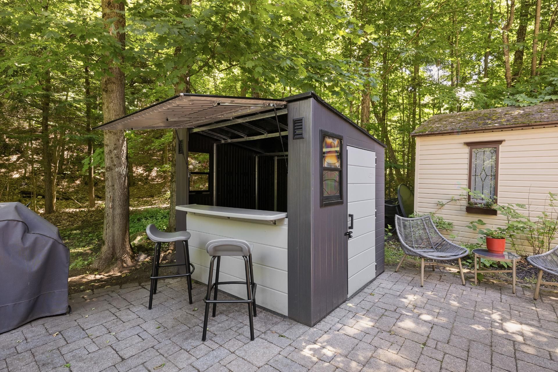 Shed