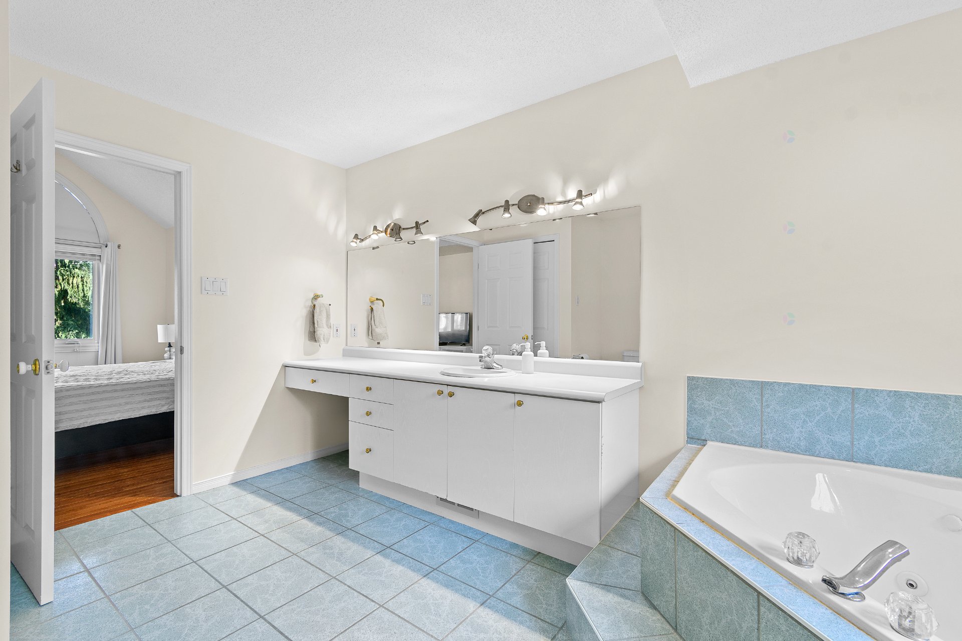 Salle de bains attenante à la CCP