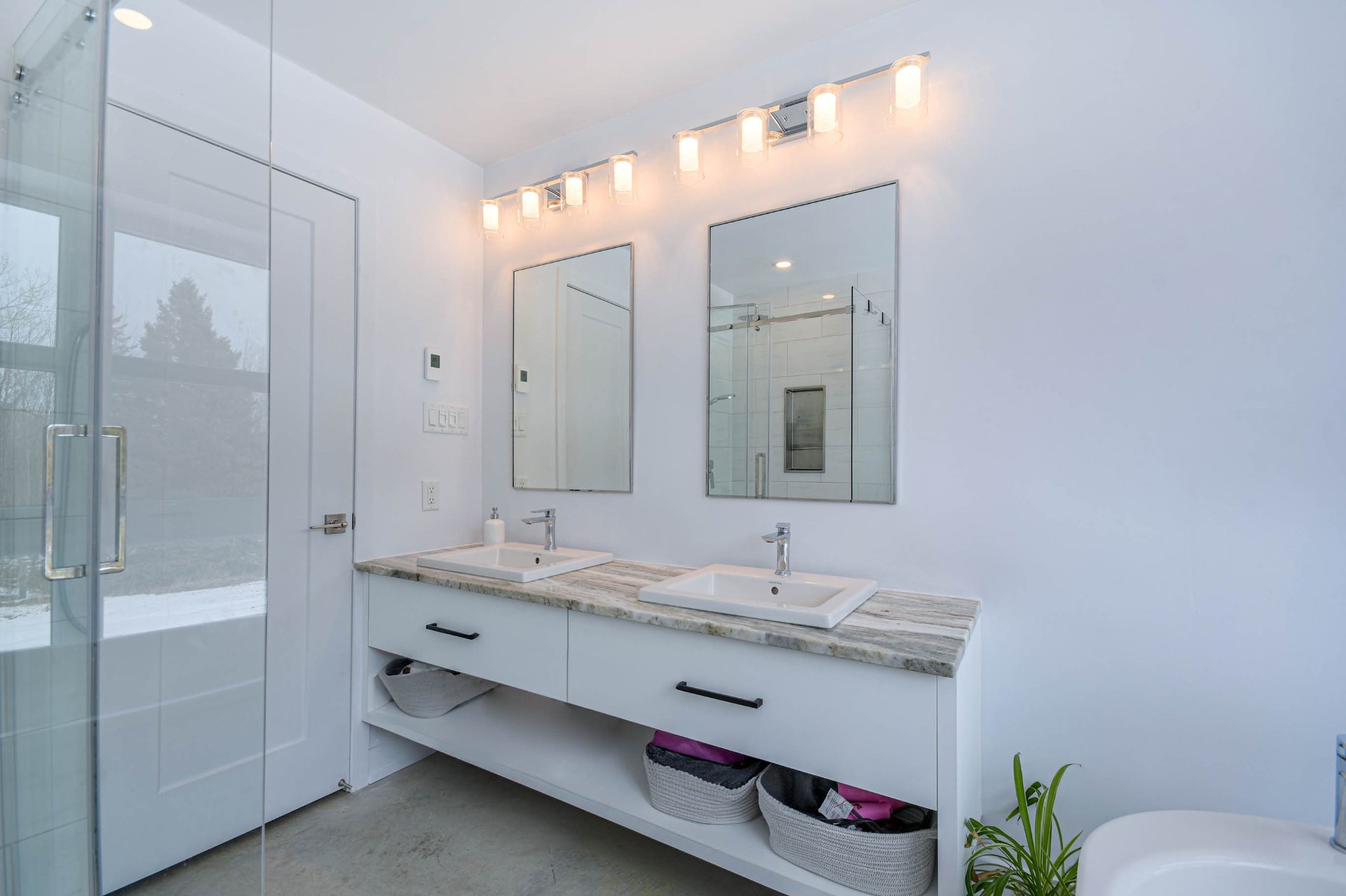 Salle de bains attenante à la CCP