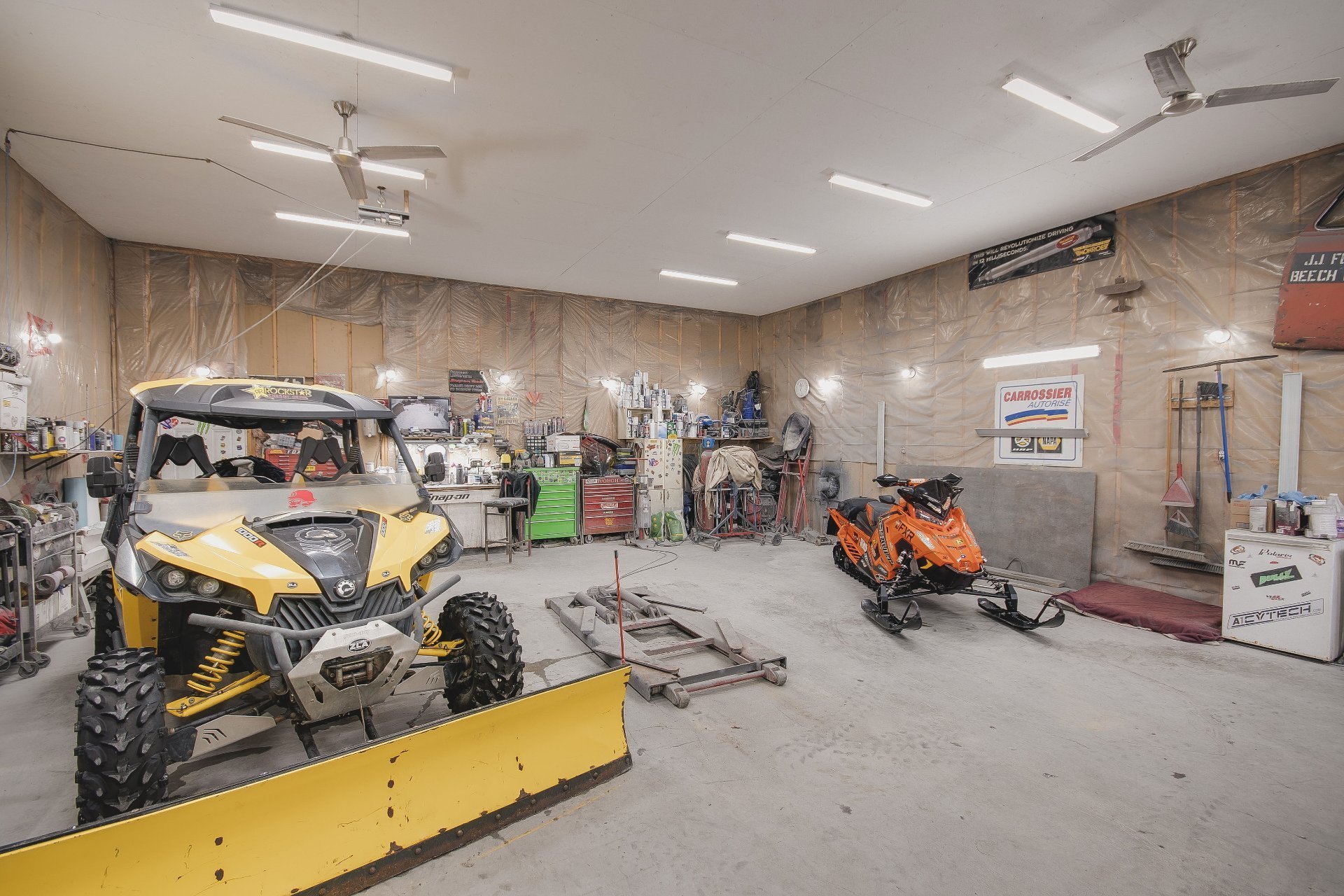 Garage