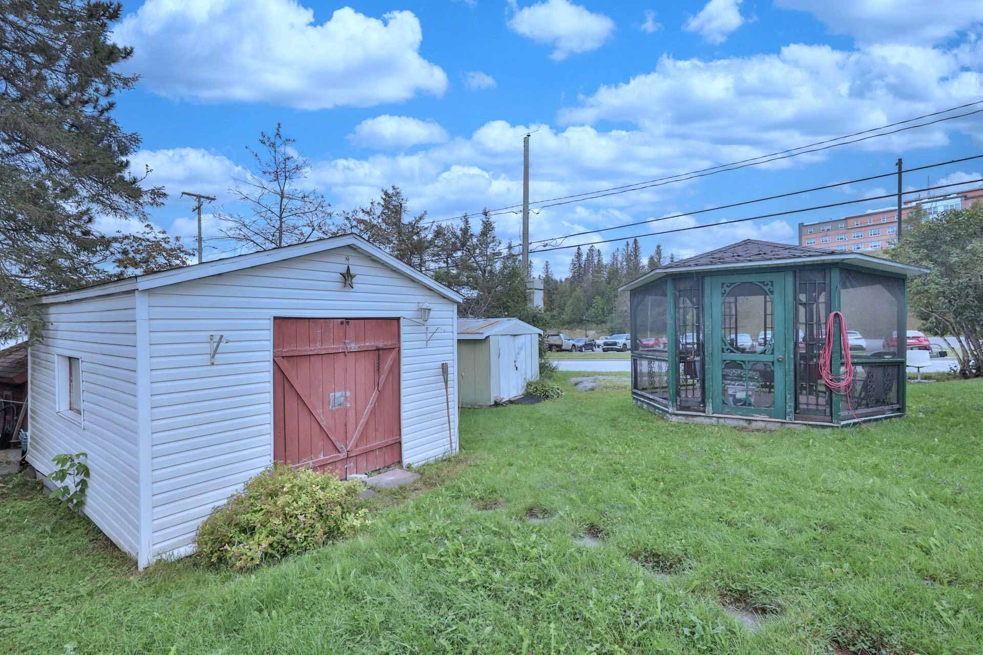 Shed