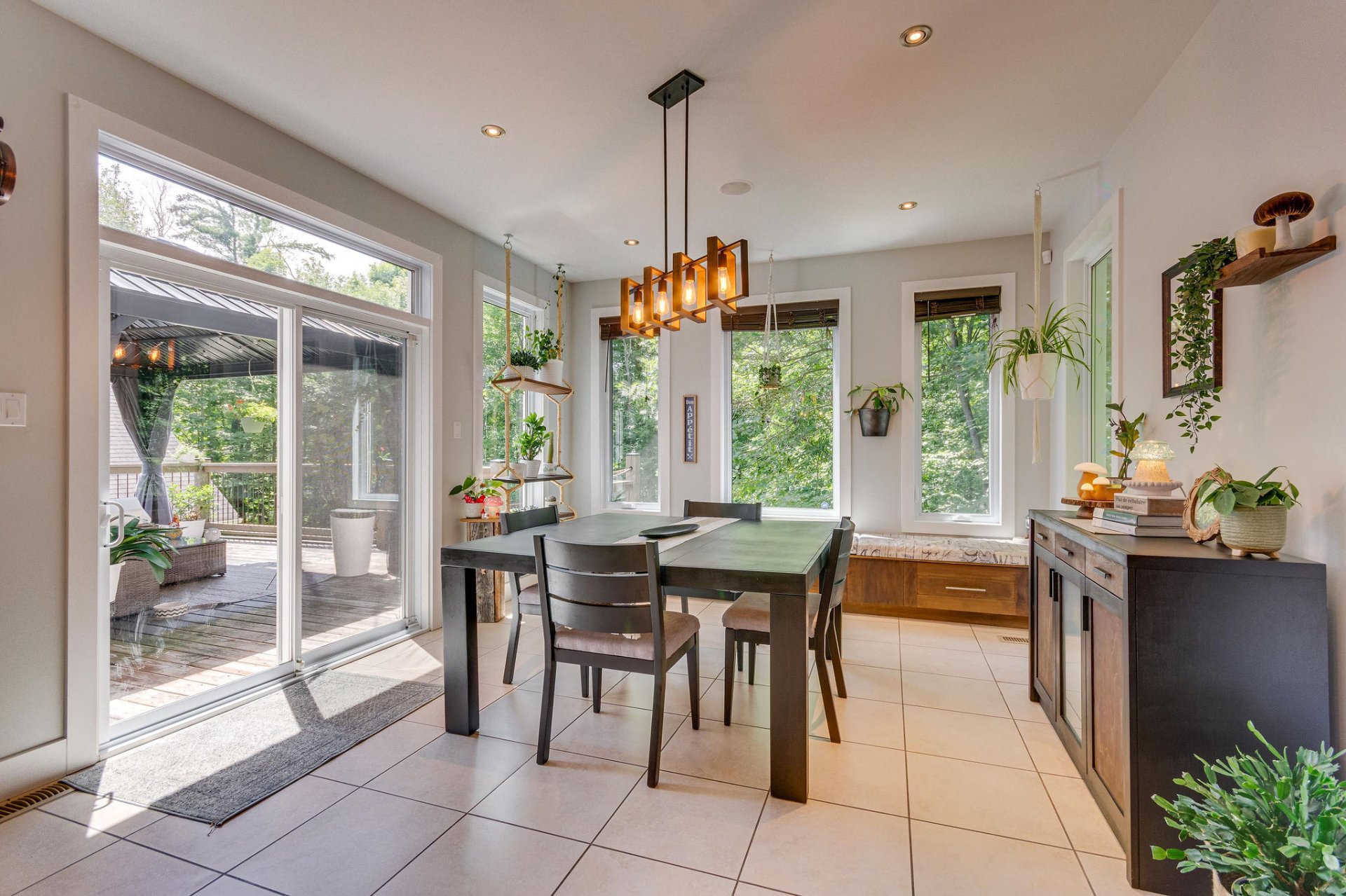 Dining room