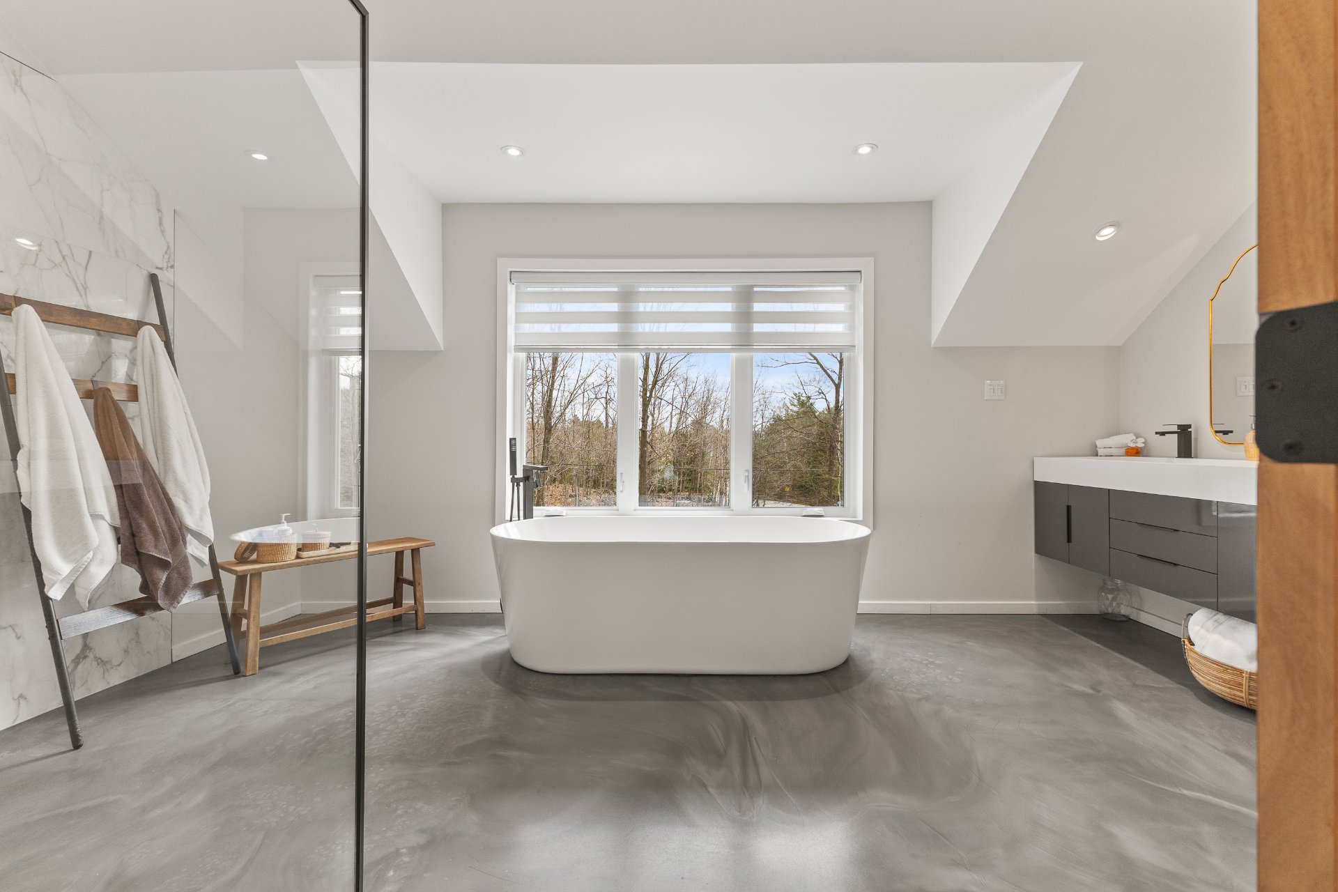 Salle de bains attenante à la CCP