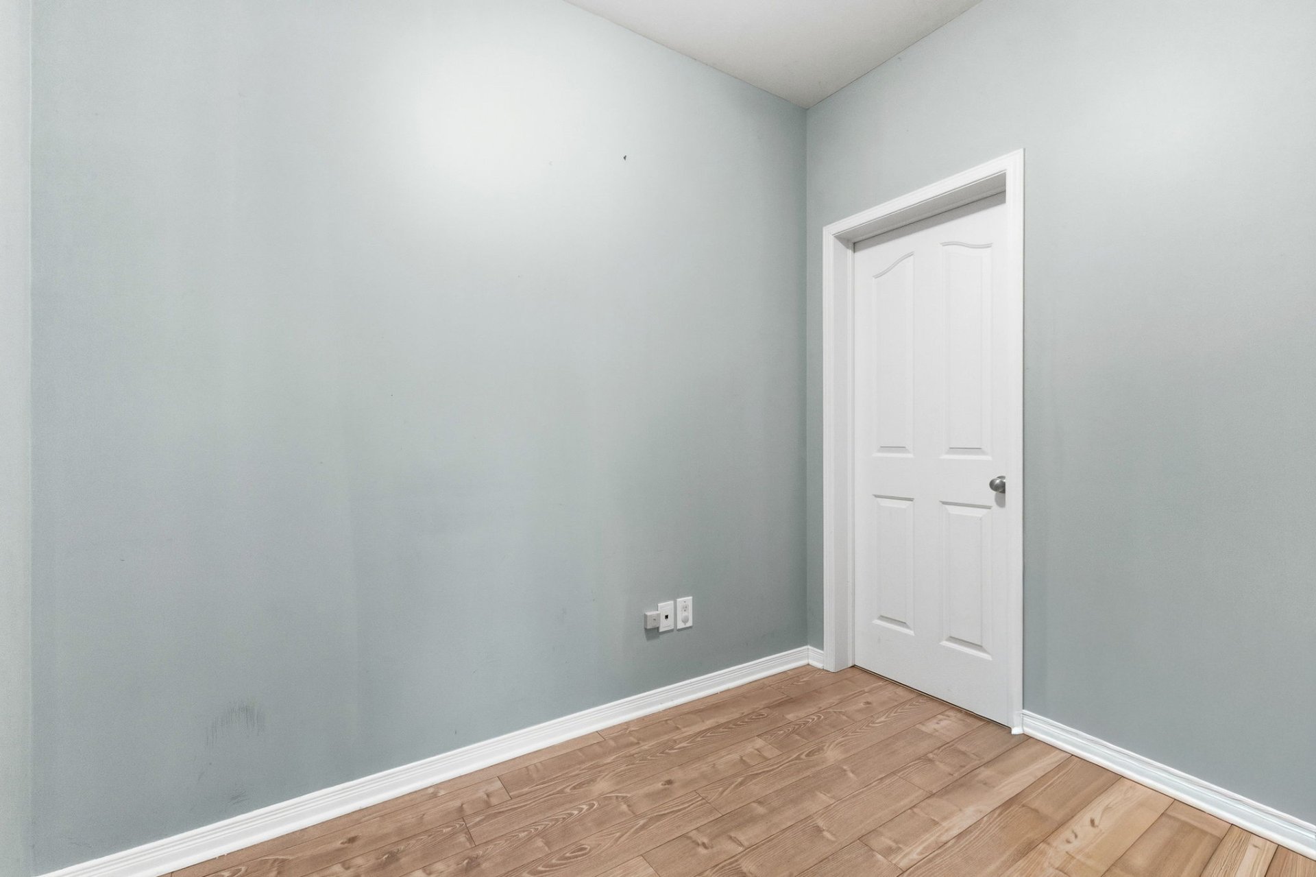 Bureau - Rez-de-jardin