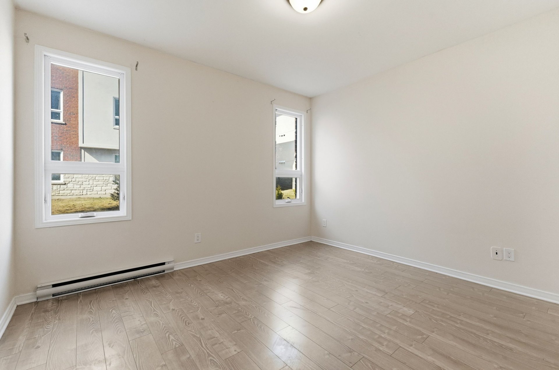 Chambre à coucher - Rez-de-jardin