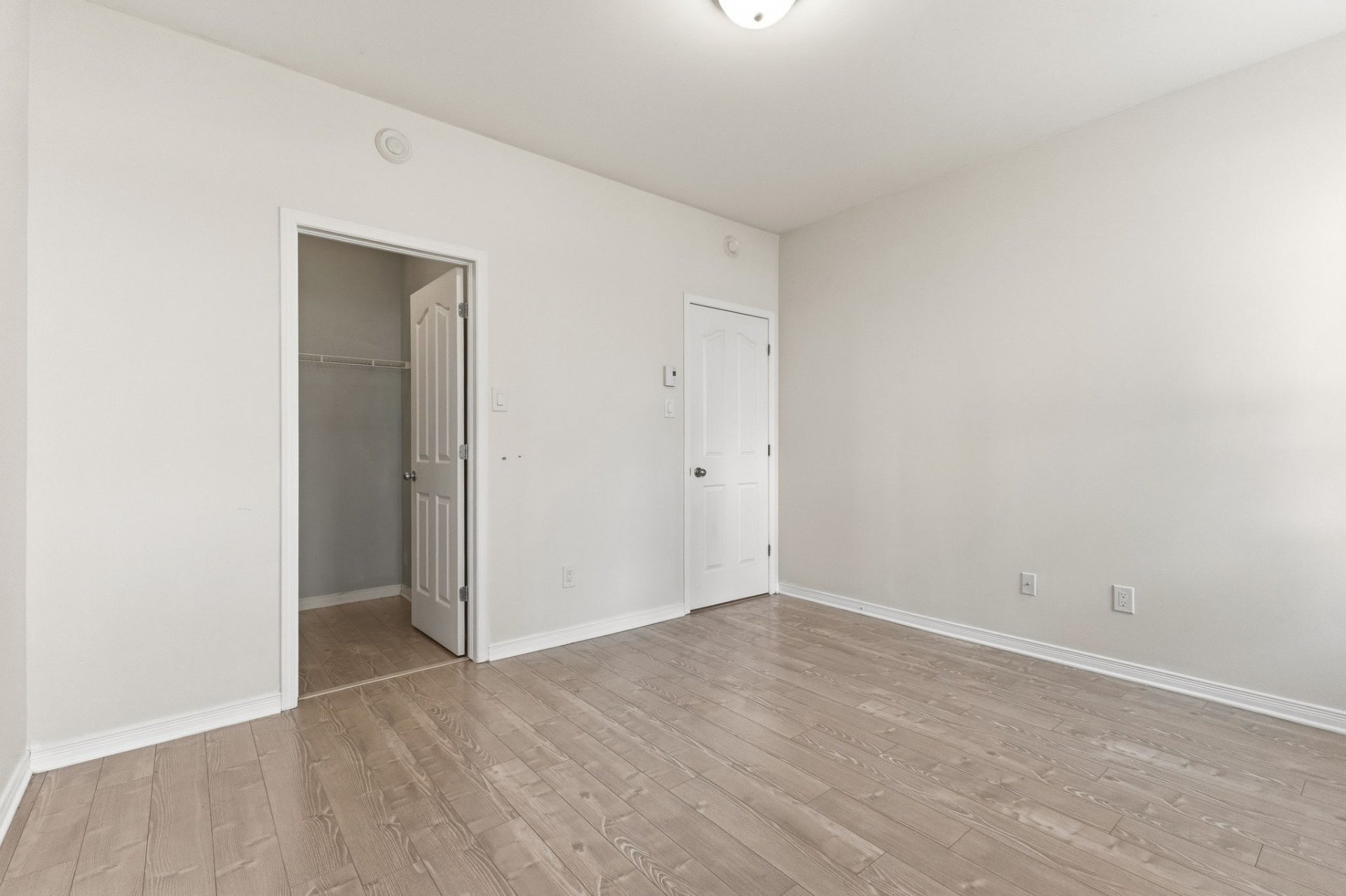 Chambre à coucher - Rez-de-jardin