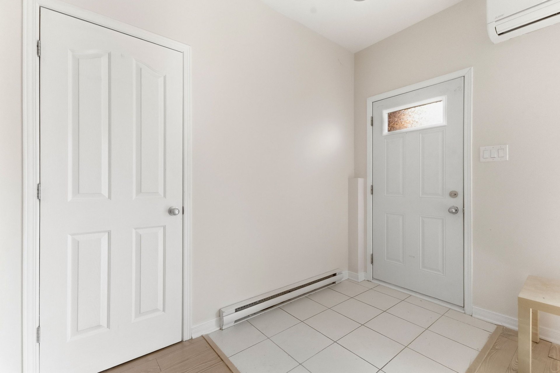 Hall d'entrée - Rez-de-jardin