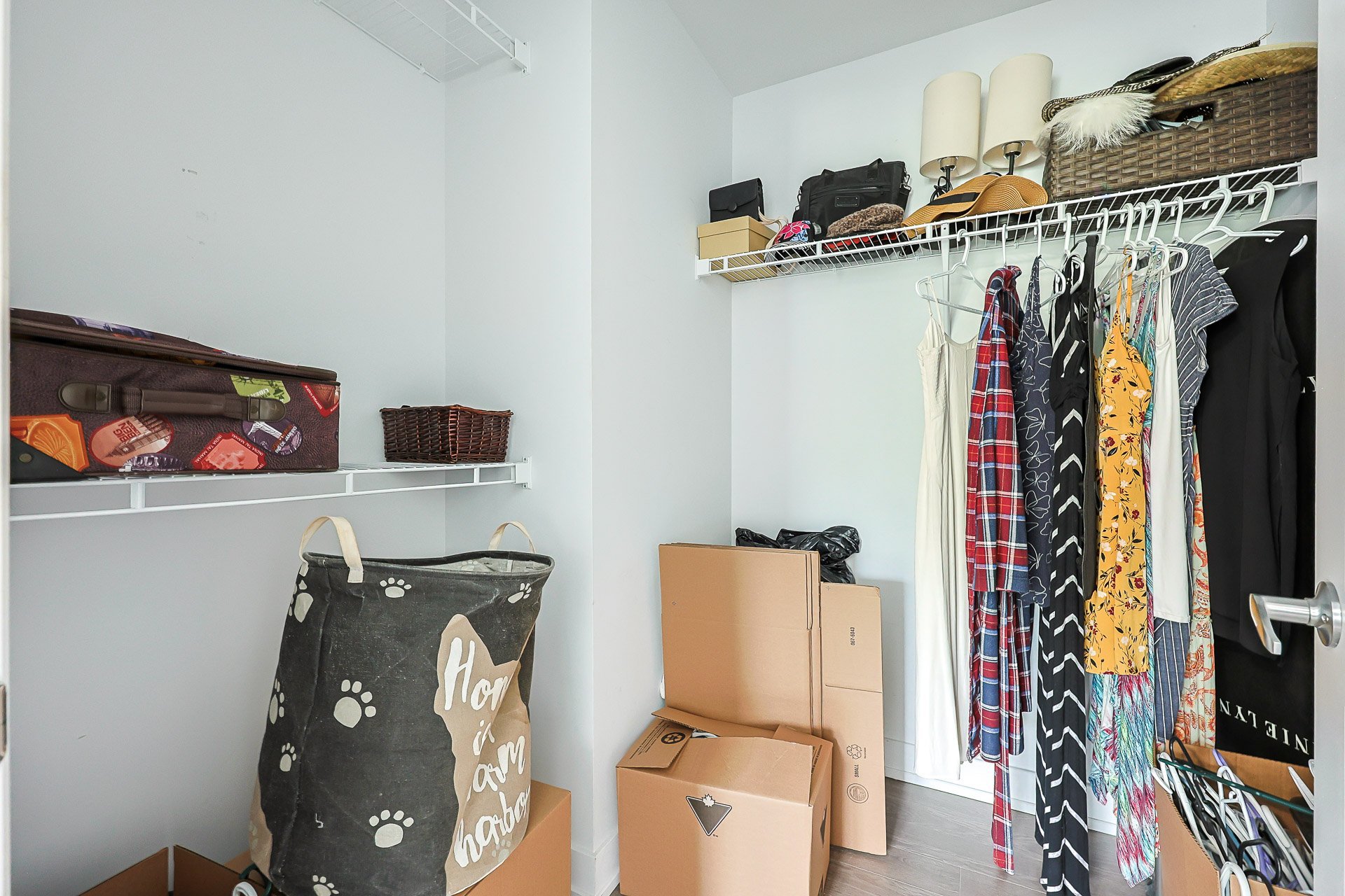 Walk-in closet