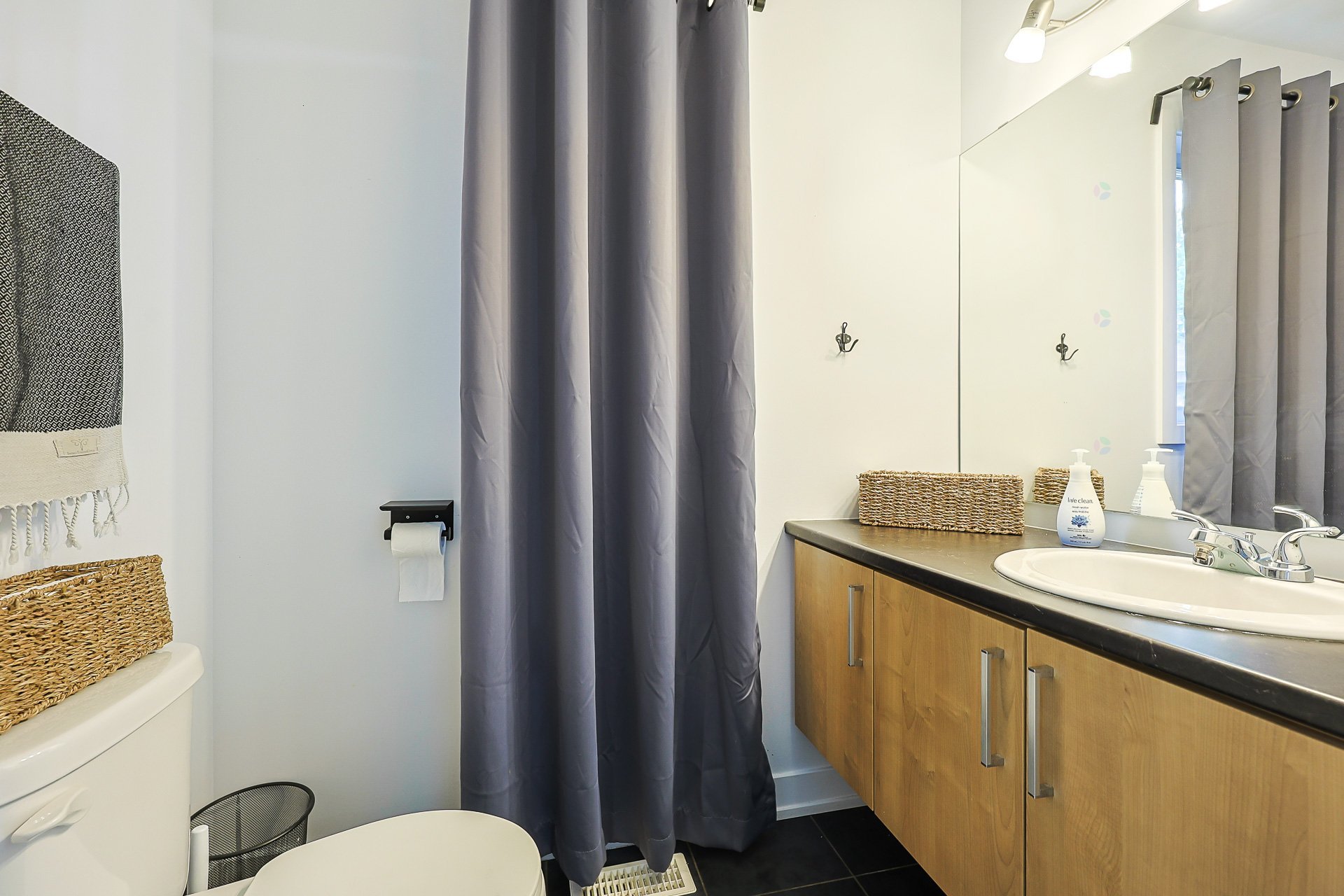 Powder room