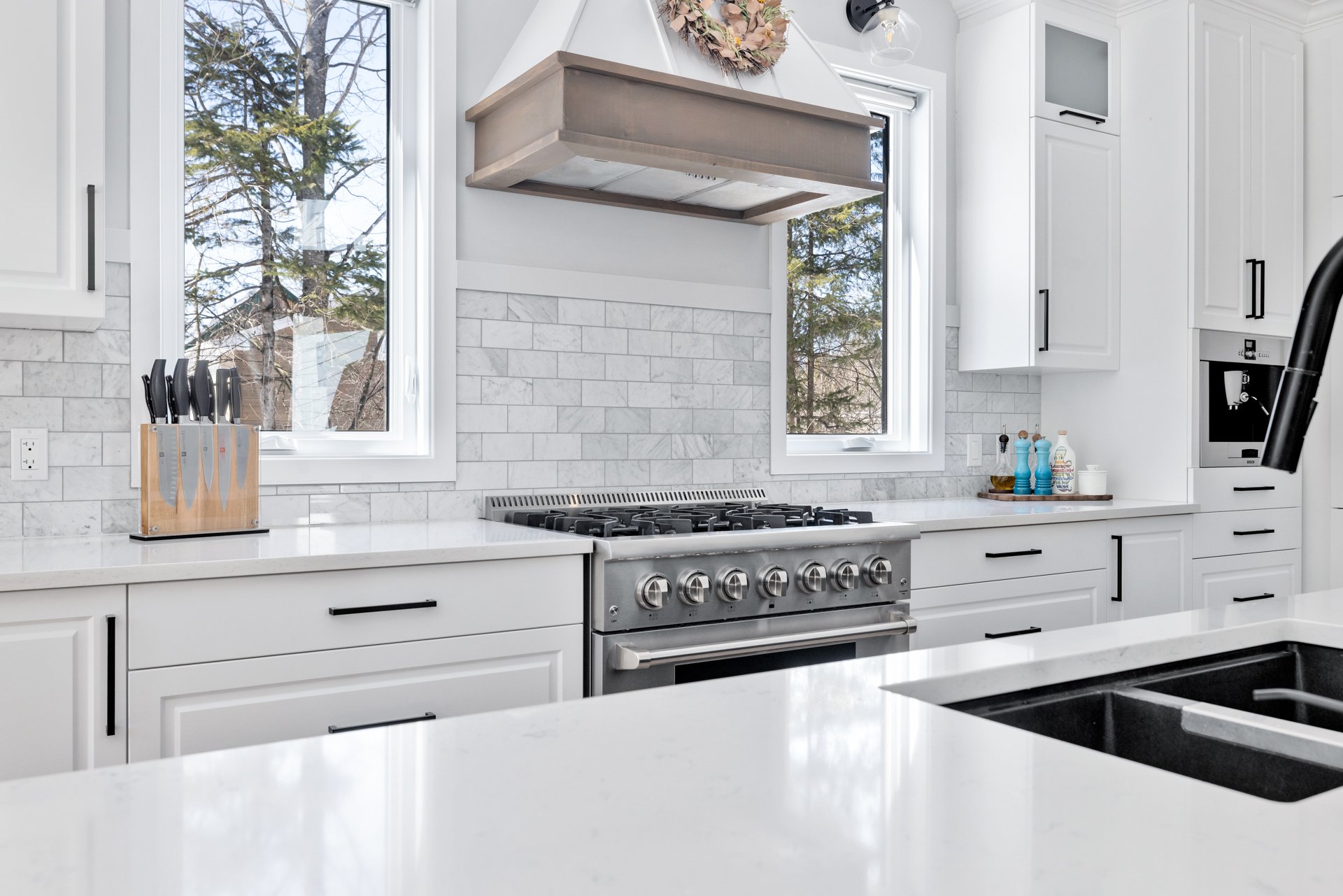 Kitchen - Stove and hood