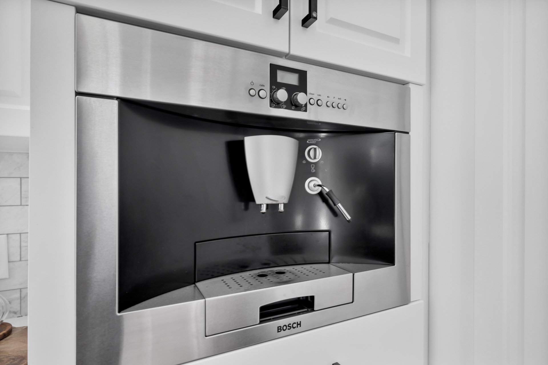 Kitchen - Built-in coffee maker