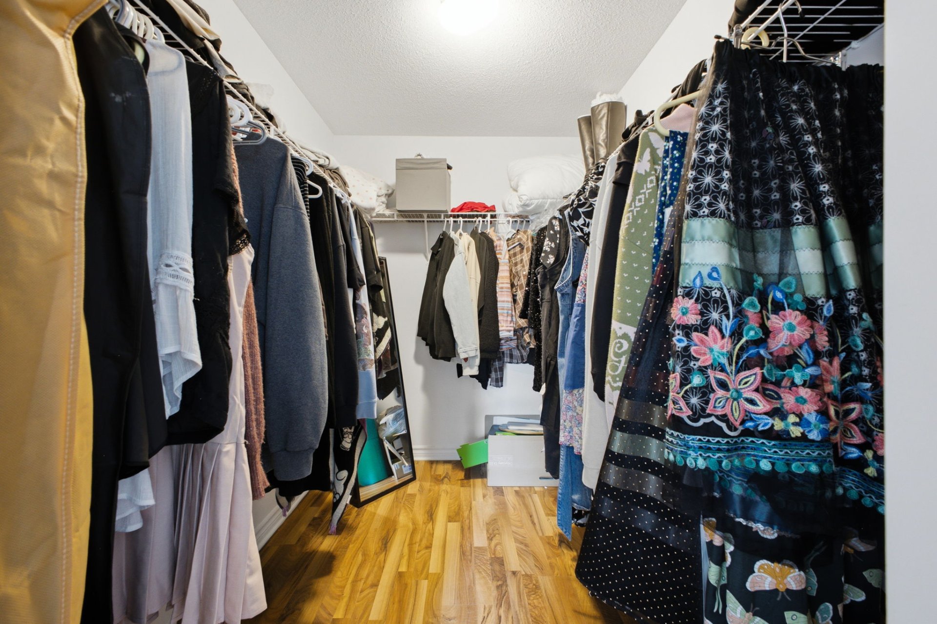 Walk-in closet