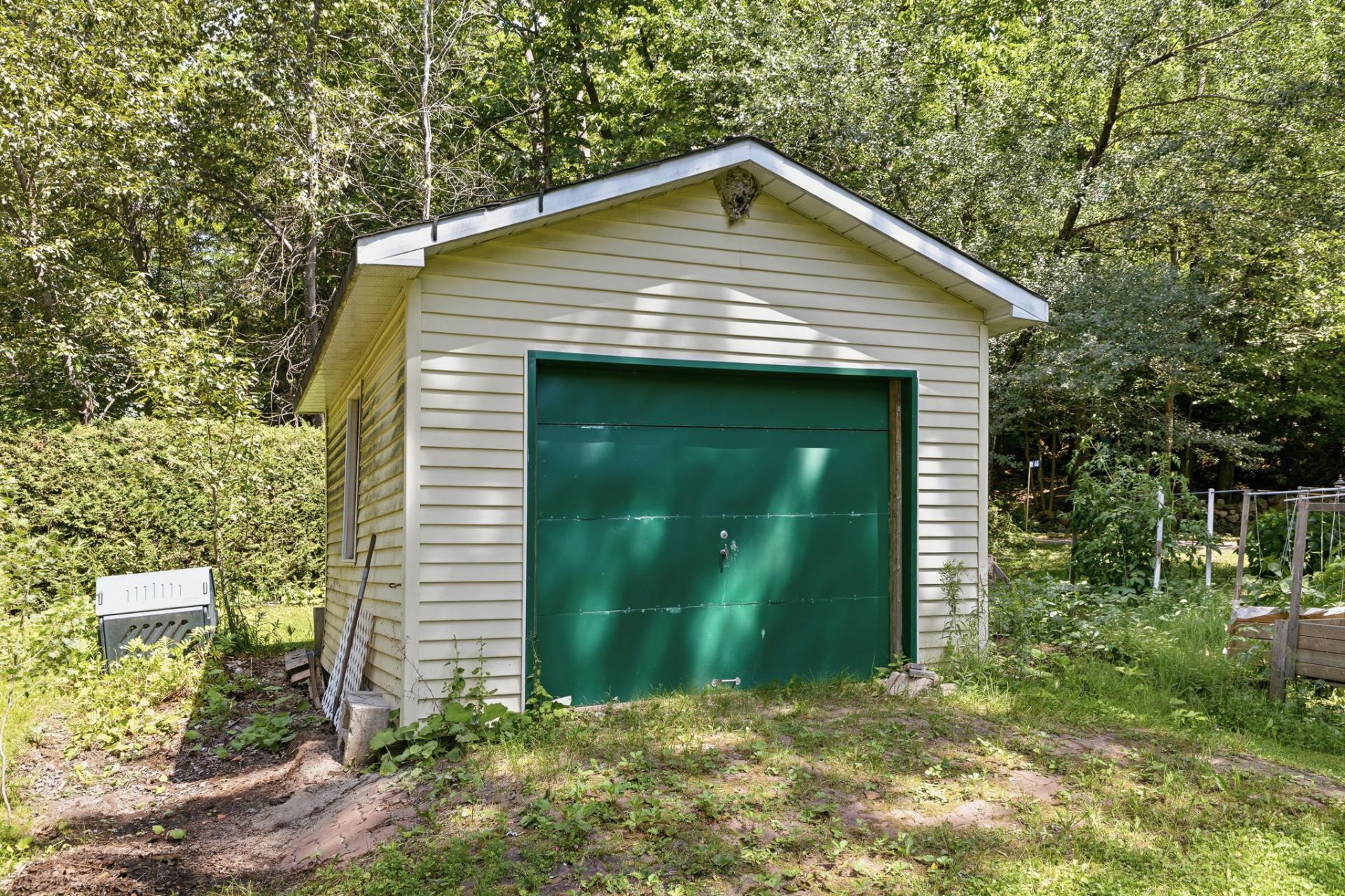 Shed