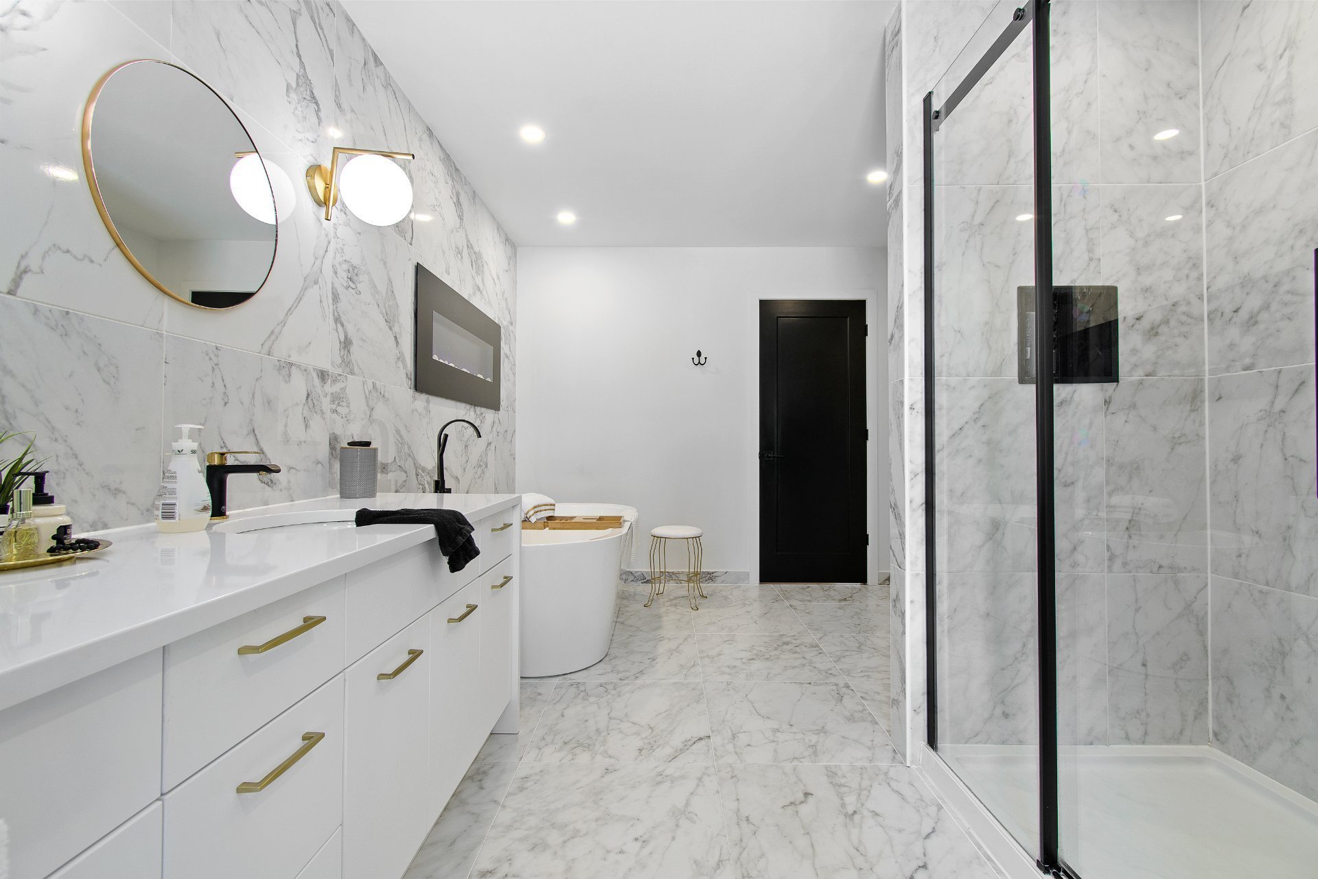 Ensuite bathroom