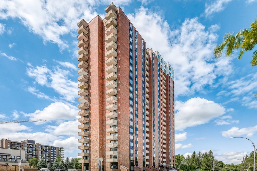 285 Rue Laurier 807