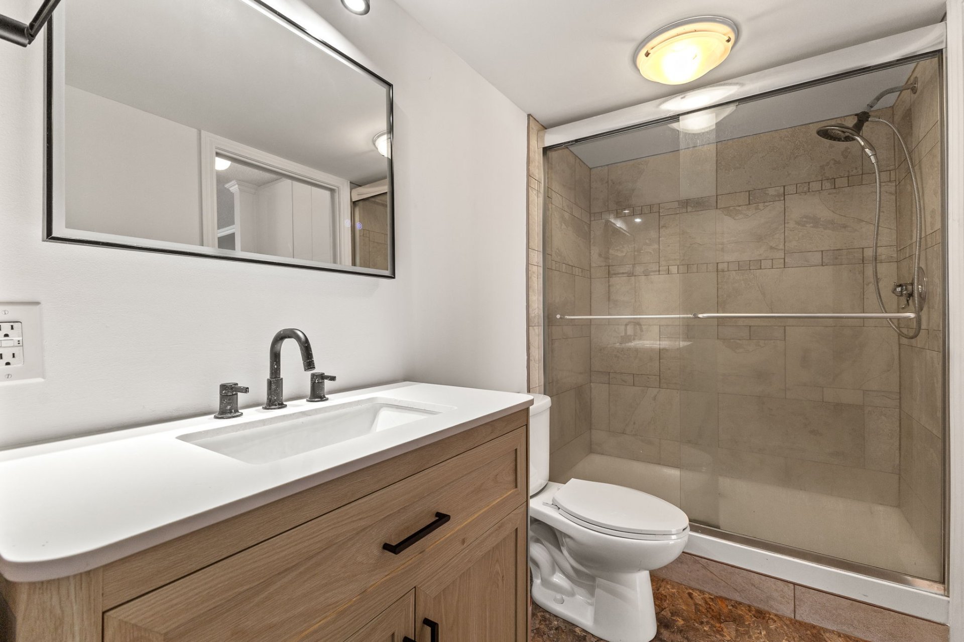 Salle de bains attenante à la CCP