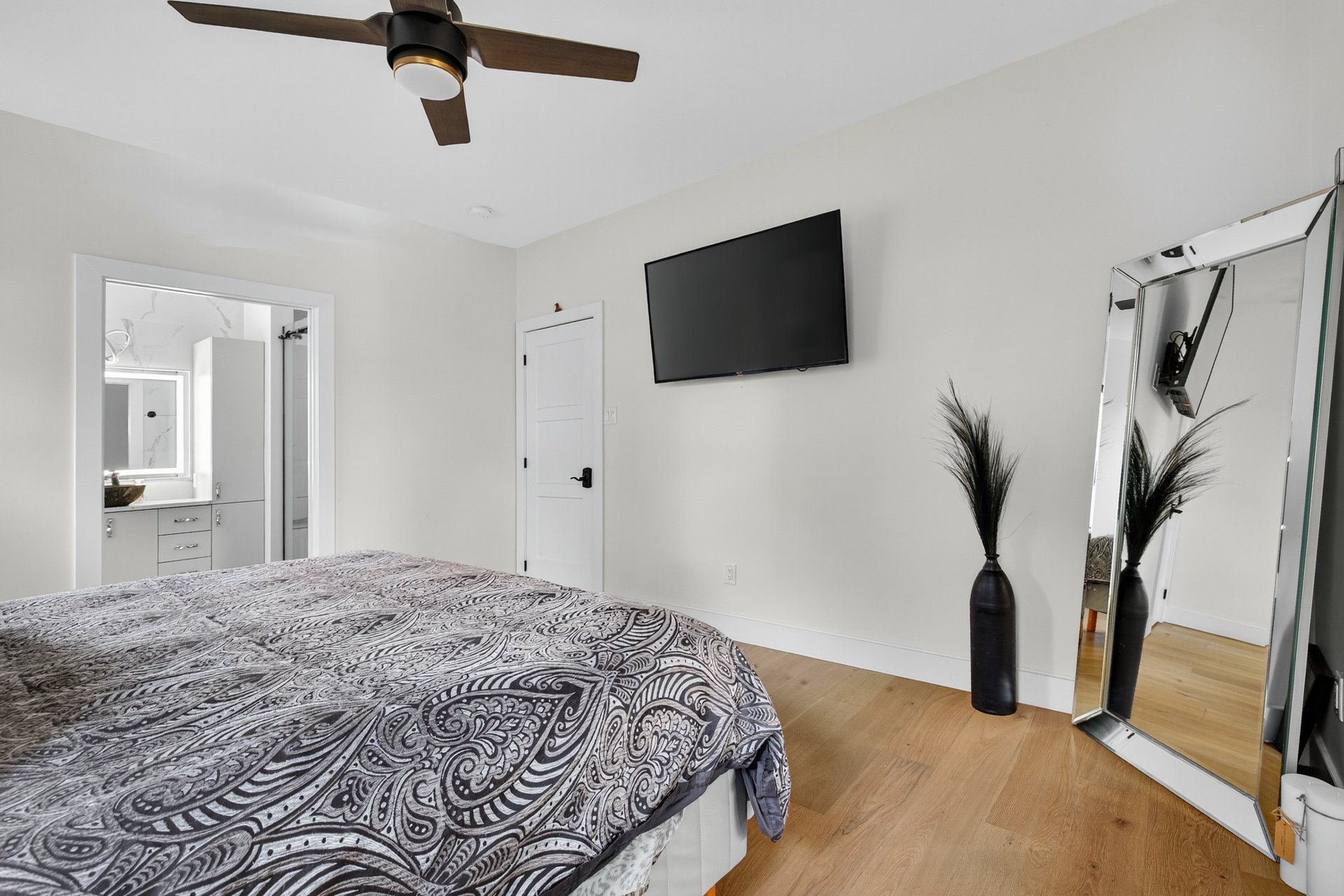 Master bedroom