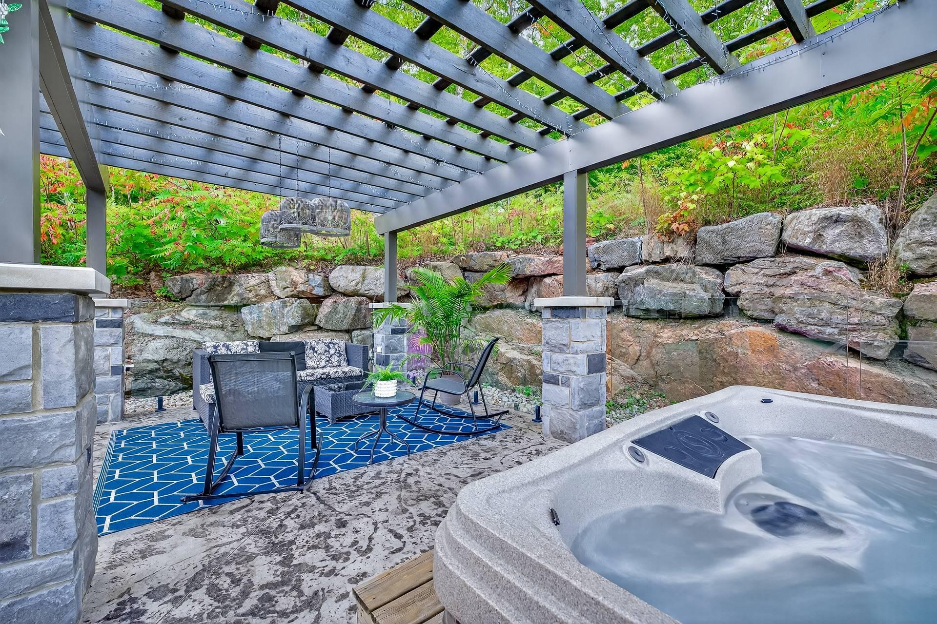Hot tub