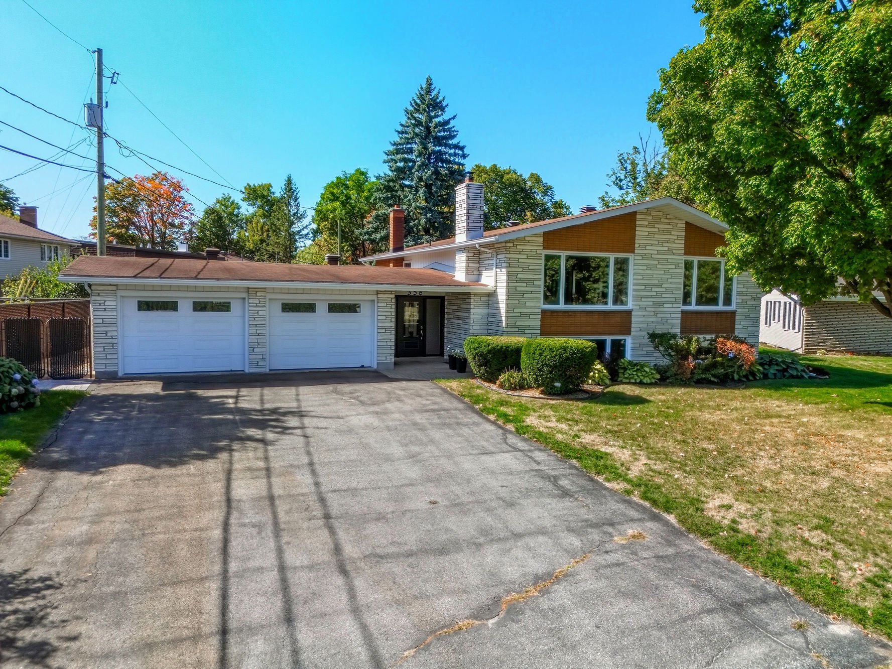 358 Rue François-De Lévis 