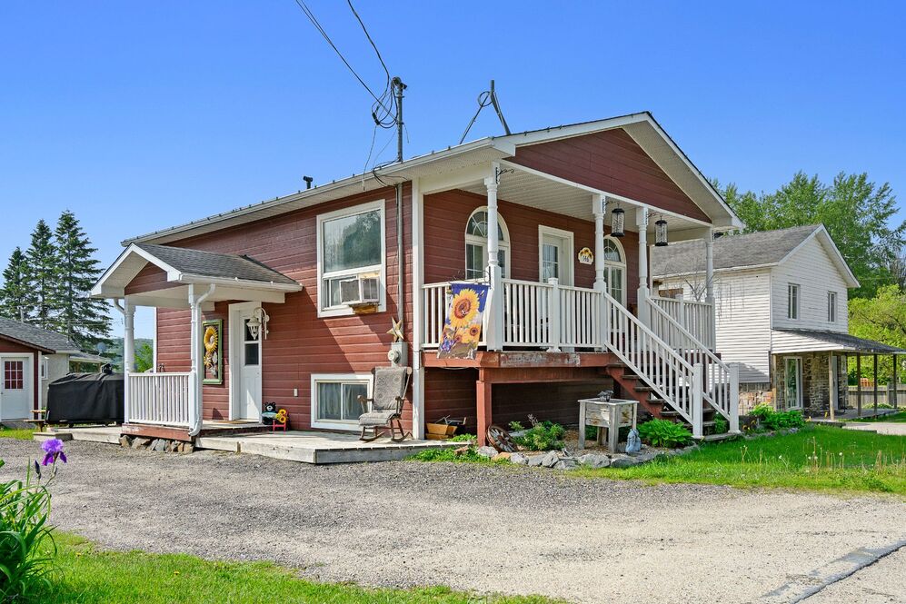 146 Ch. de Lac-Ste-Marie 