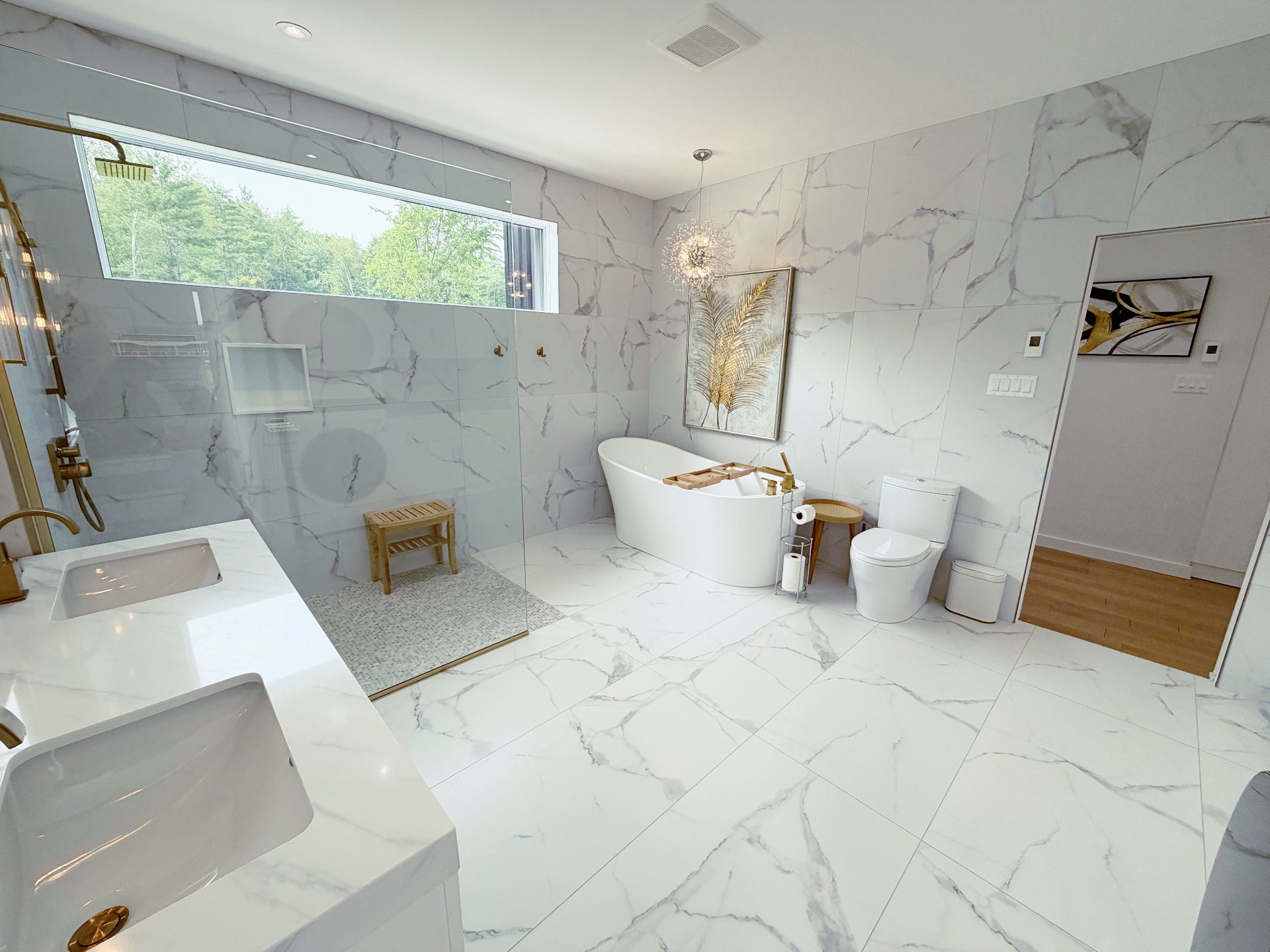 Ensuite bathroom
