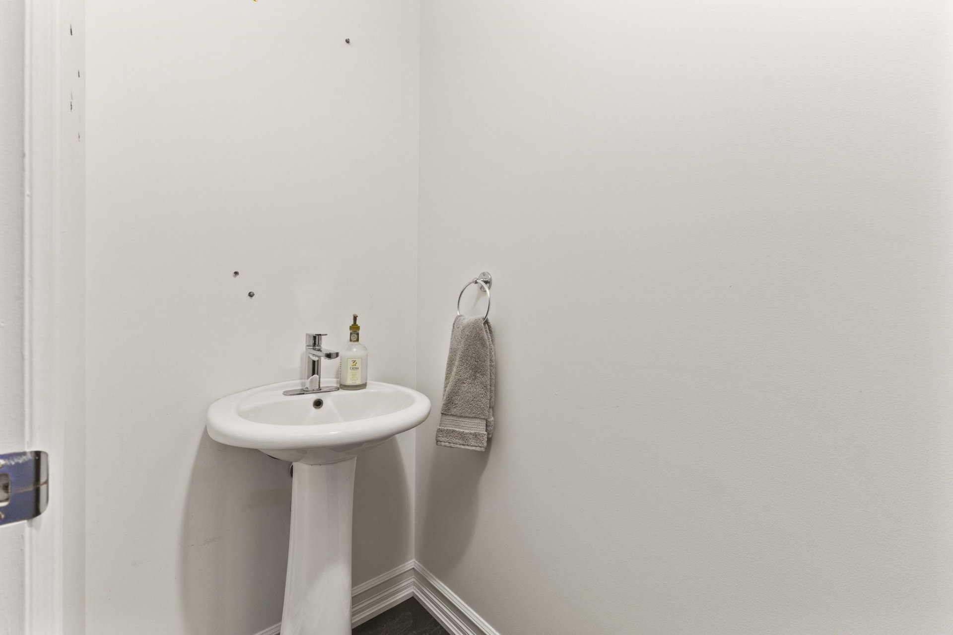 Powder room