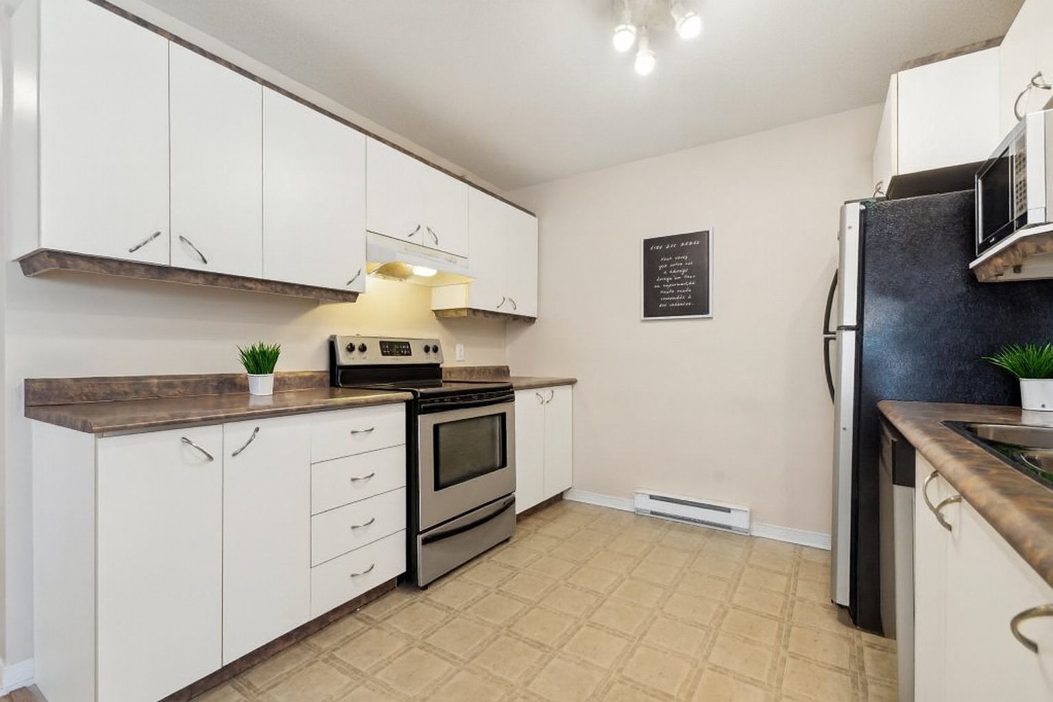 Kitchen - **Appliances included**