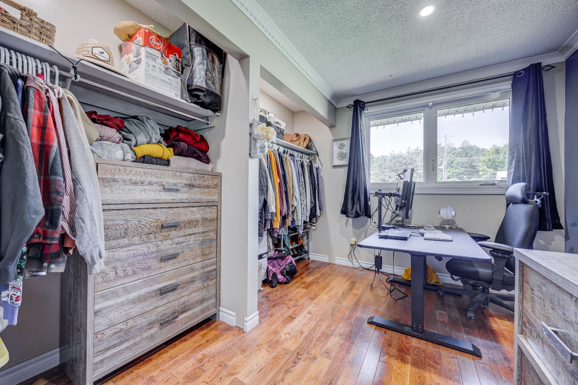 and walk-in closet