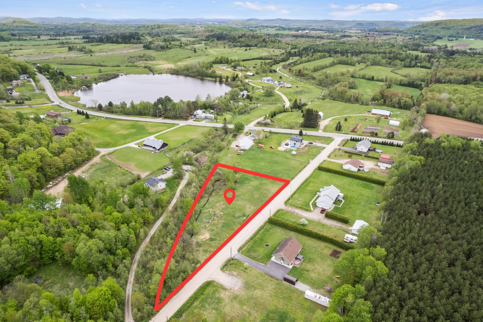 Land/Lot - Approximate lines