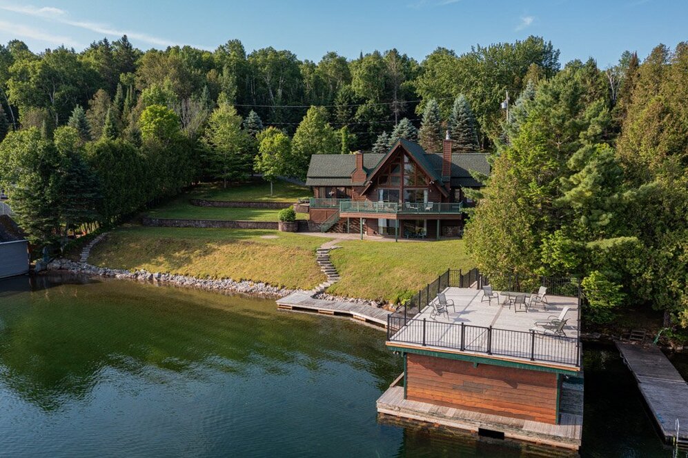 608 Ch. du Lac-Pemichangan 